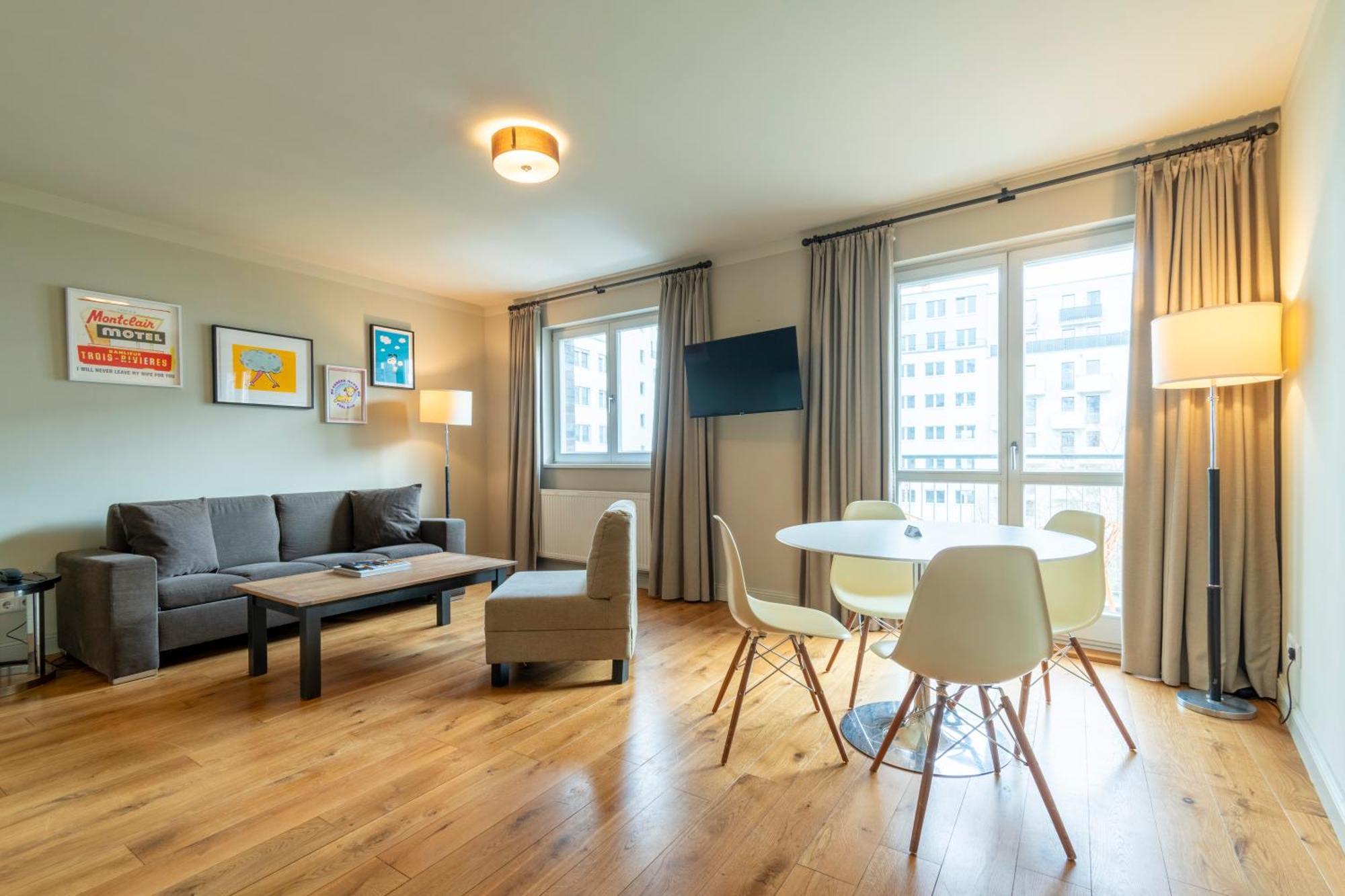 Deluxe Apartment
