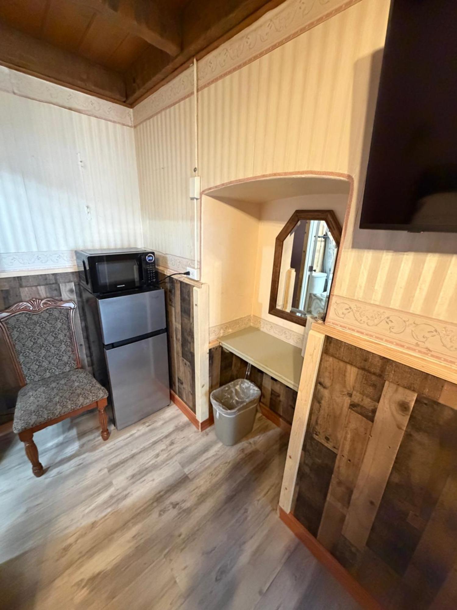 Historic Queen Room