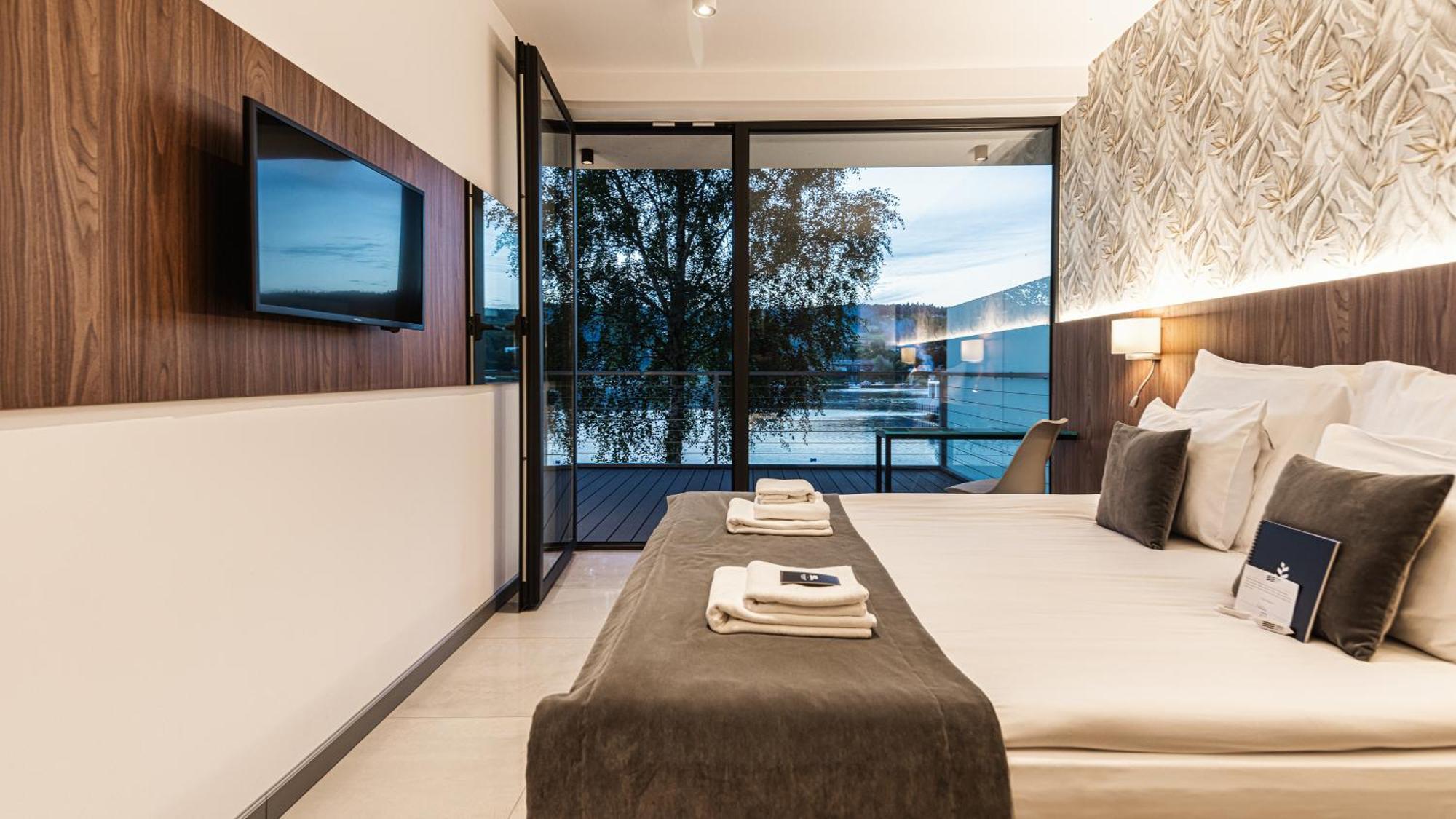 Villa - Beach Front