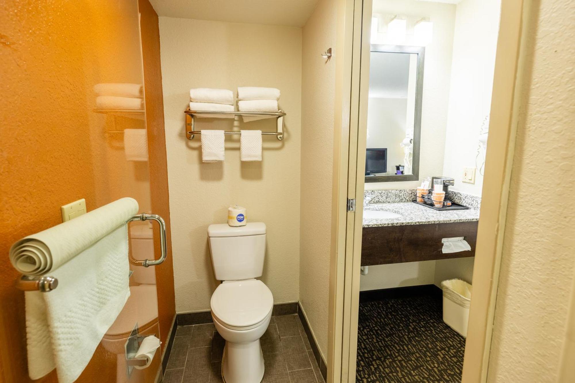 Double Room Two Double Beds Non-Smoking