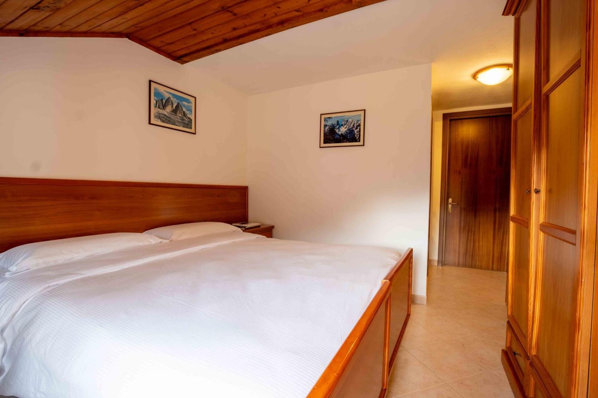 Double Room Mountain View