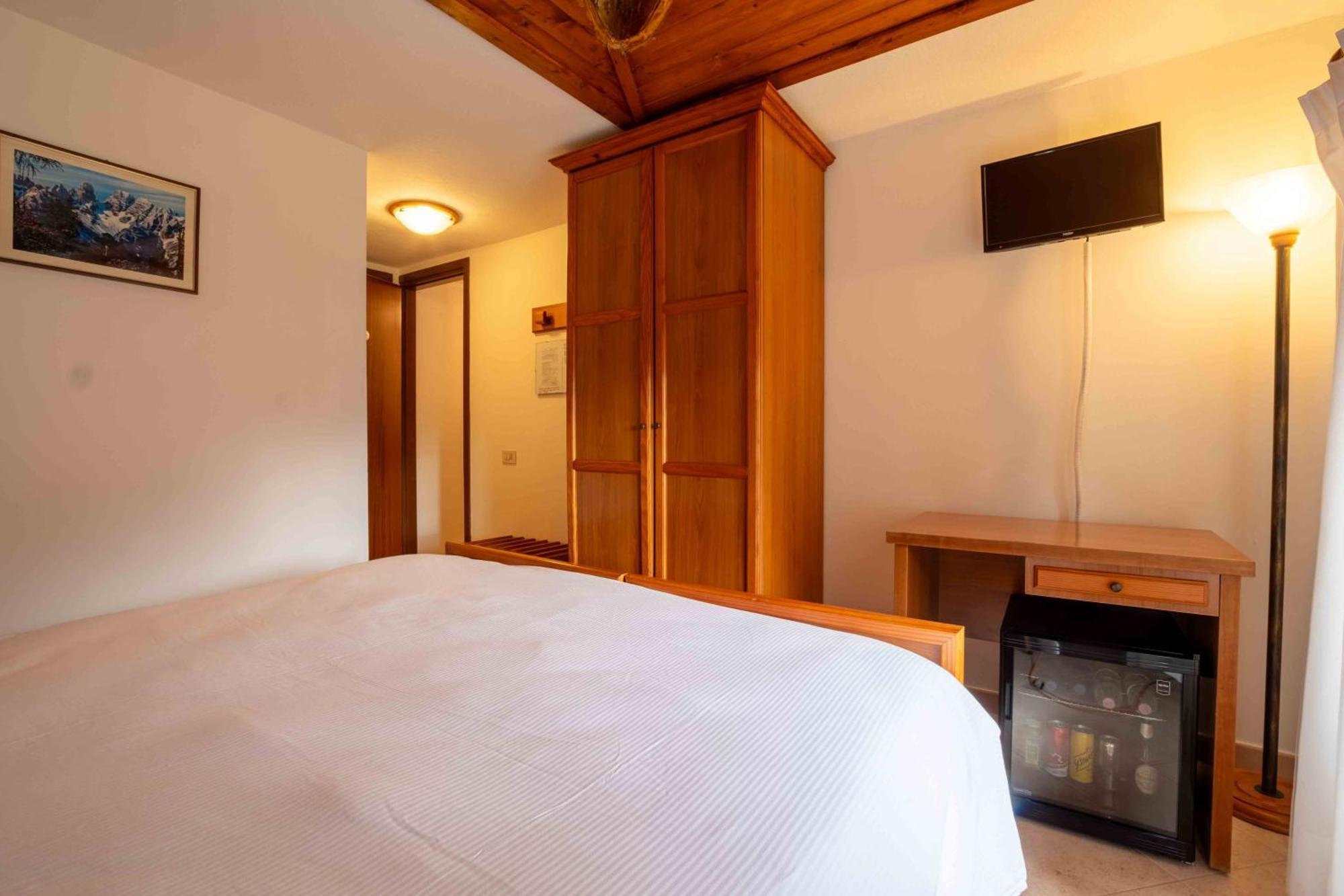 Double Room Mountain View