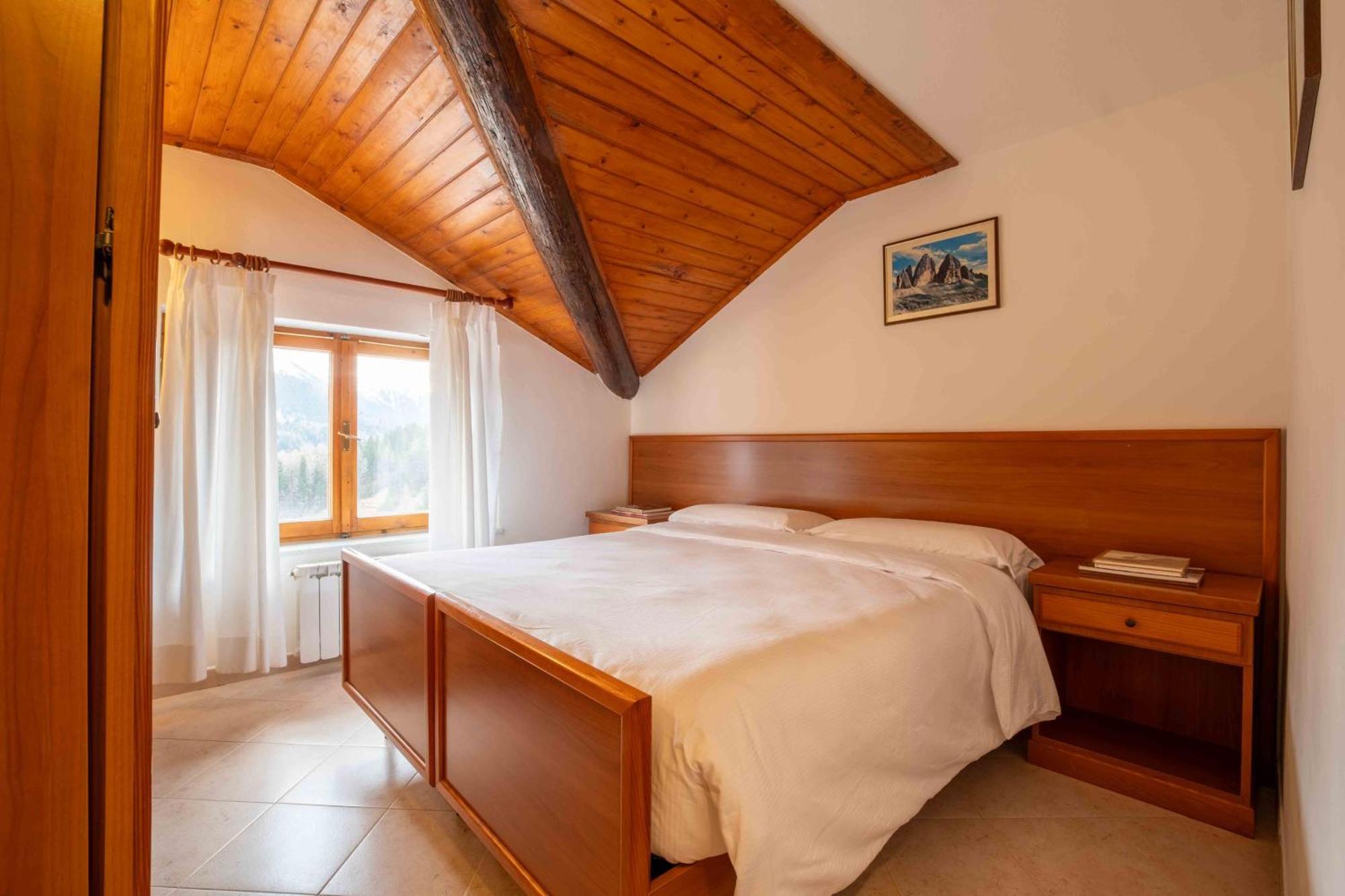 Double Room Mountain View