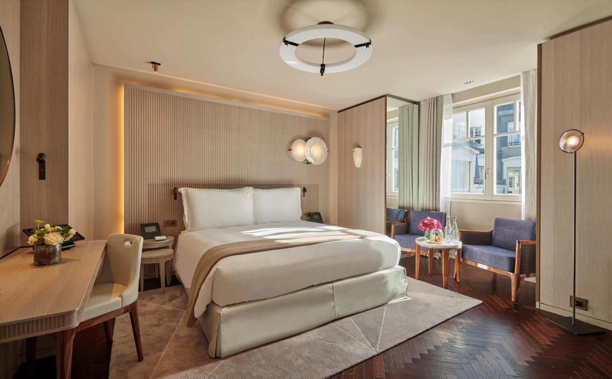 Grand Superior Room