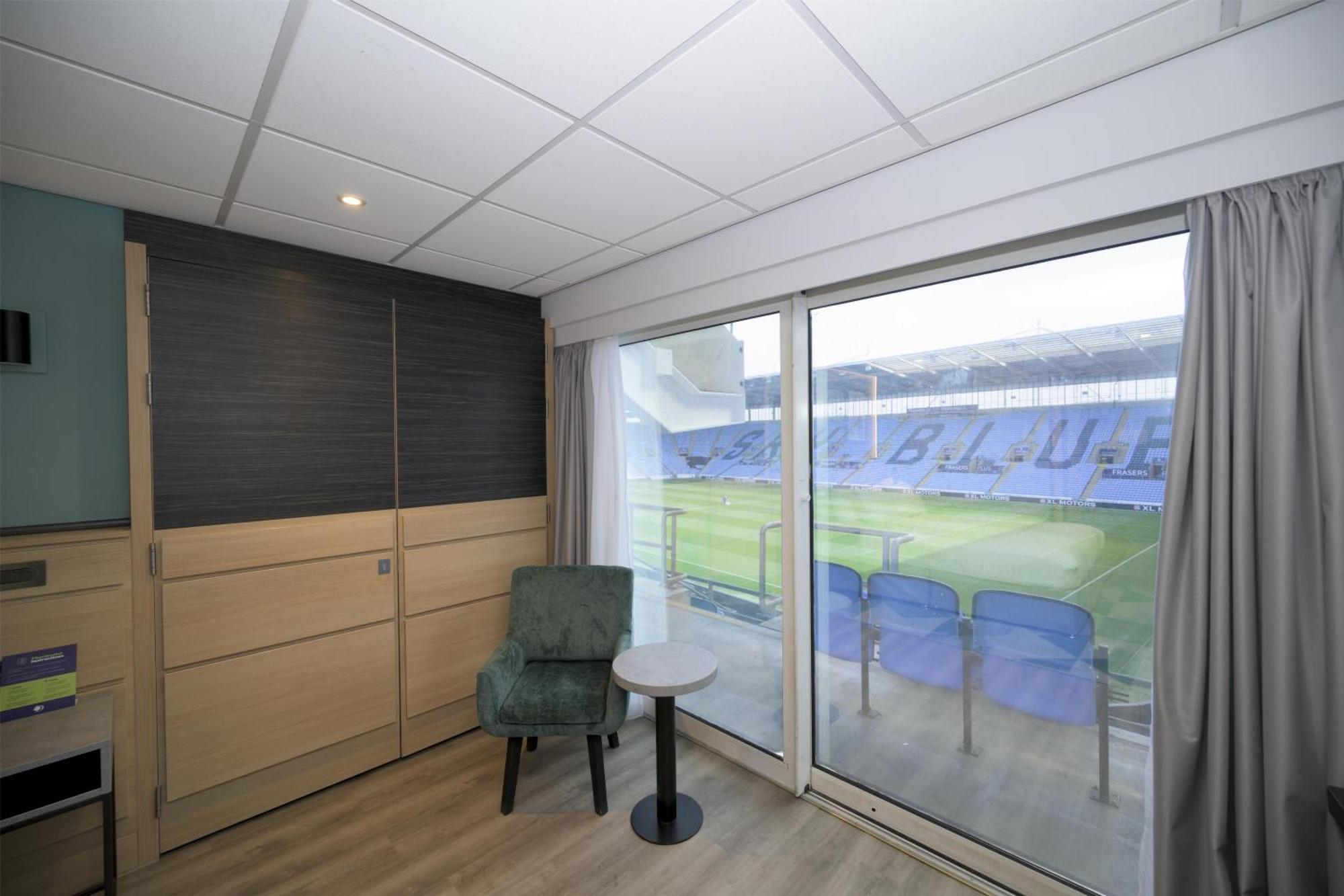 Queen Guest Room Pitch View