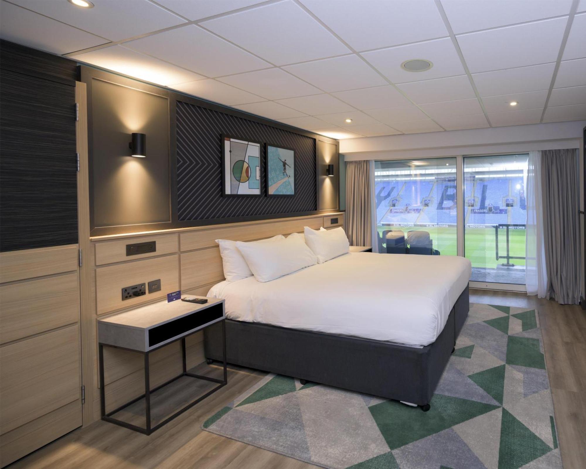 King Guest Room Pitch View