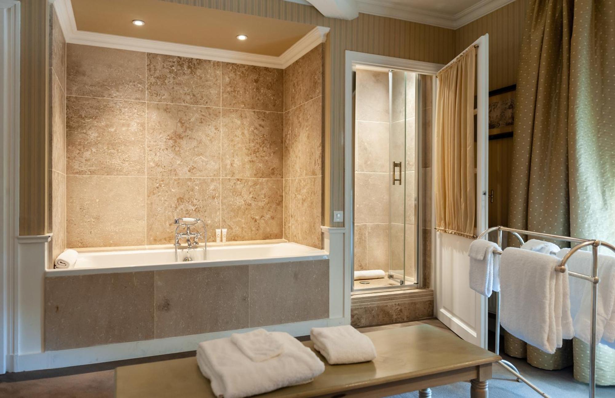 Prestige Room