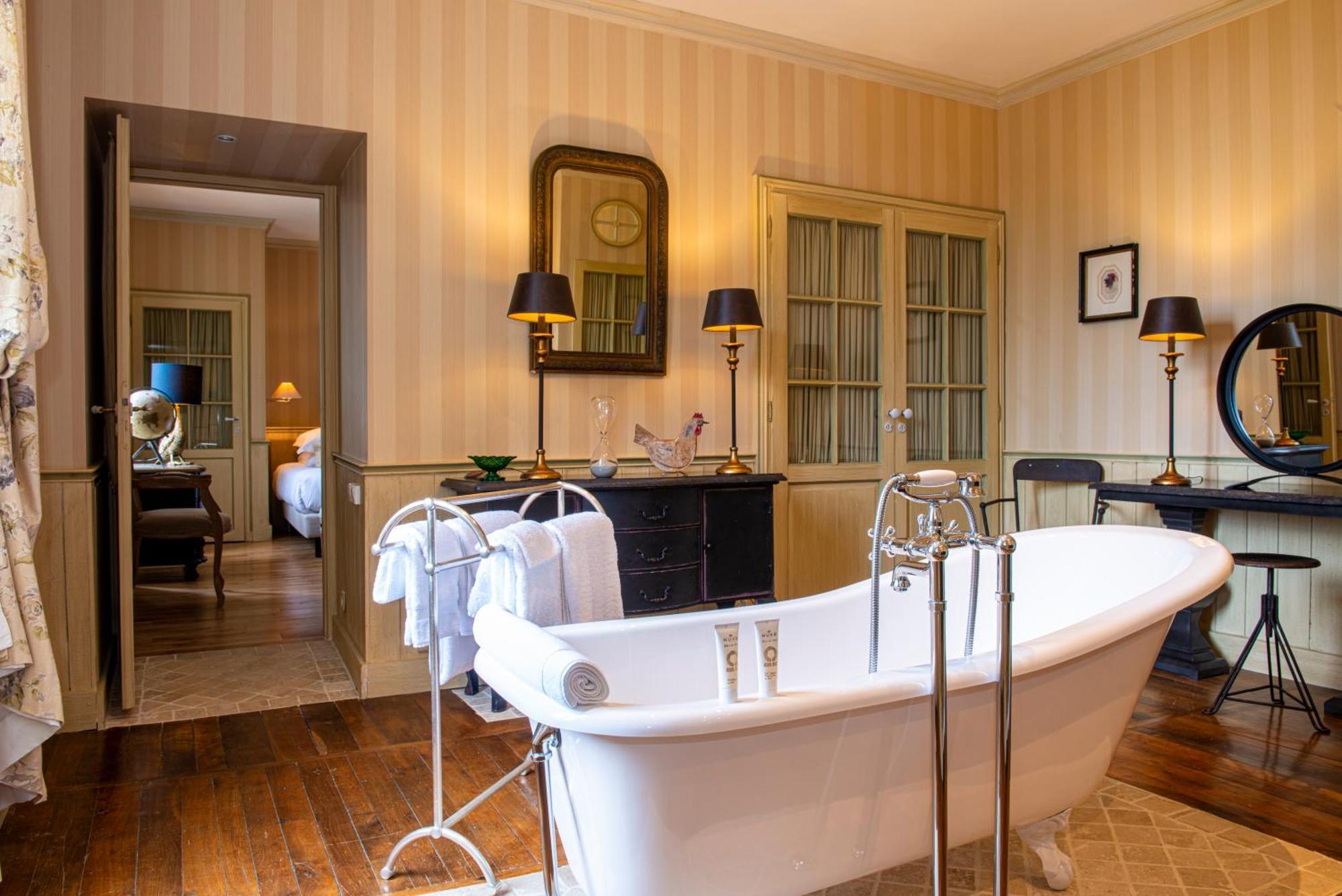 Prestige Room
