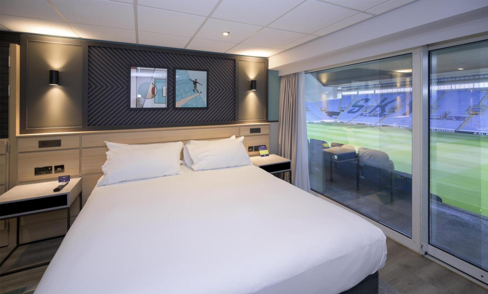 King Guest Room Pitch View