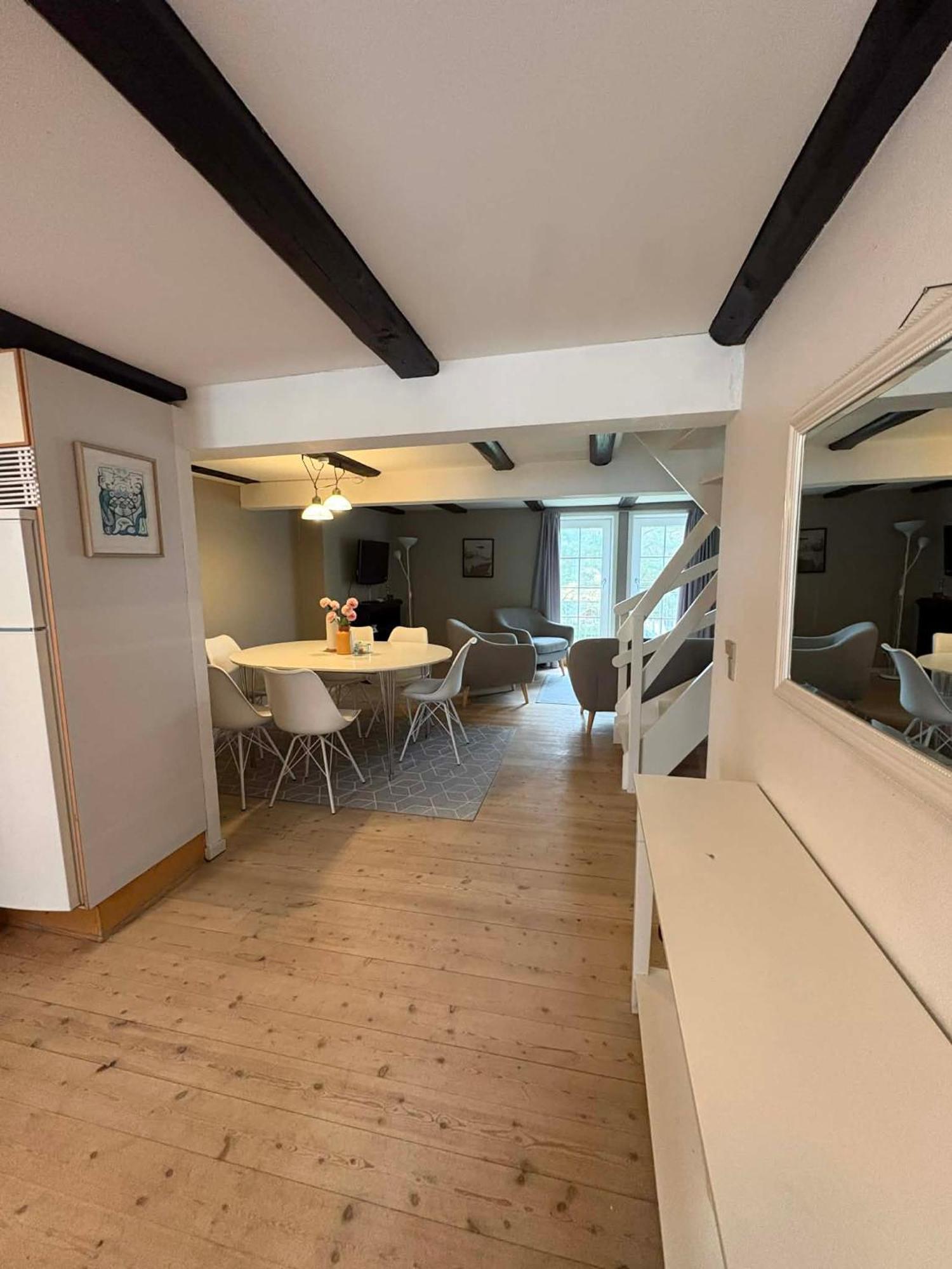 Apartment Split Level