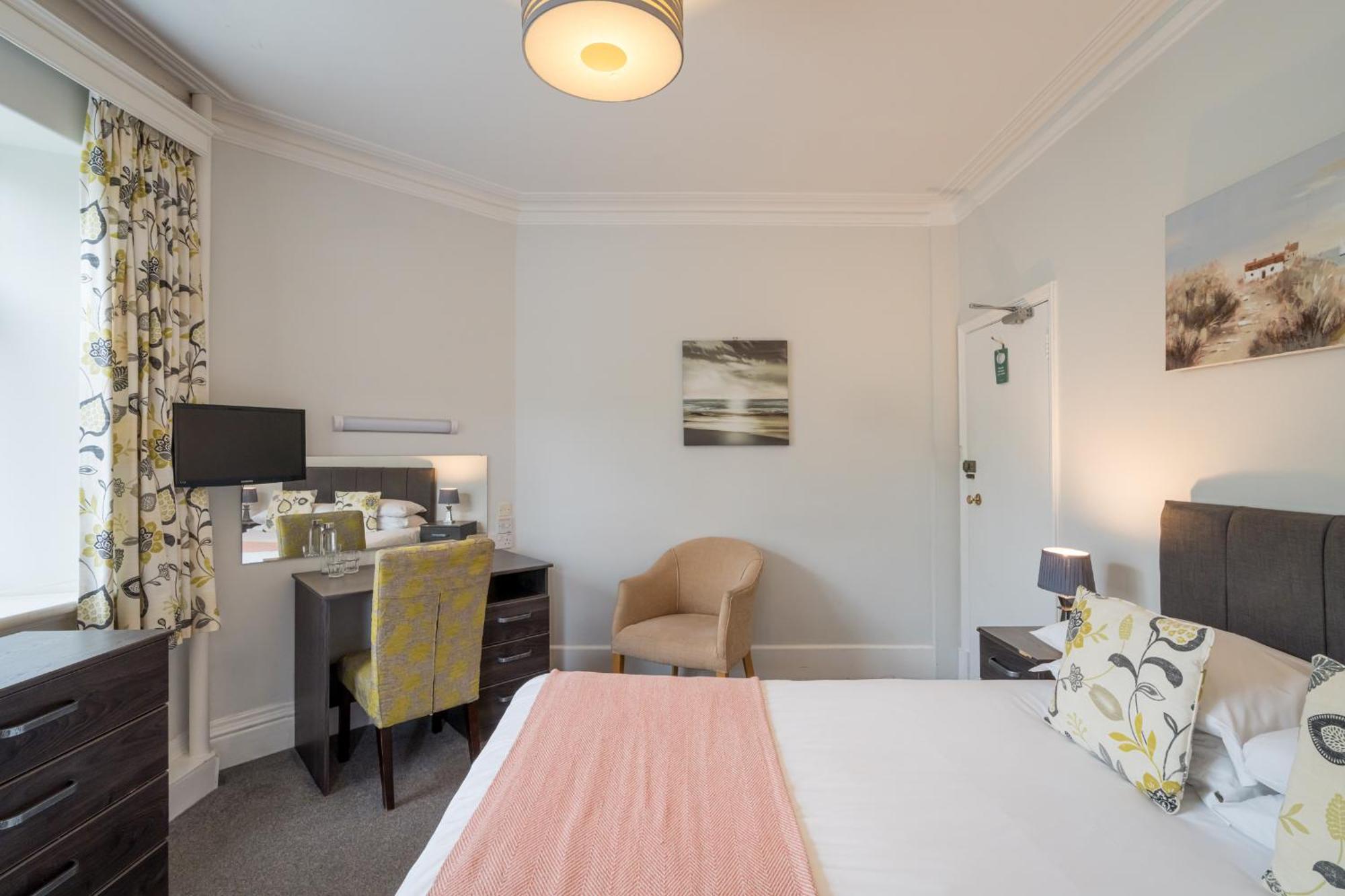 Classic Double Room