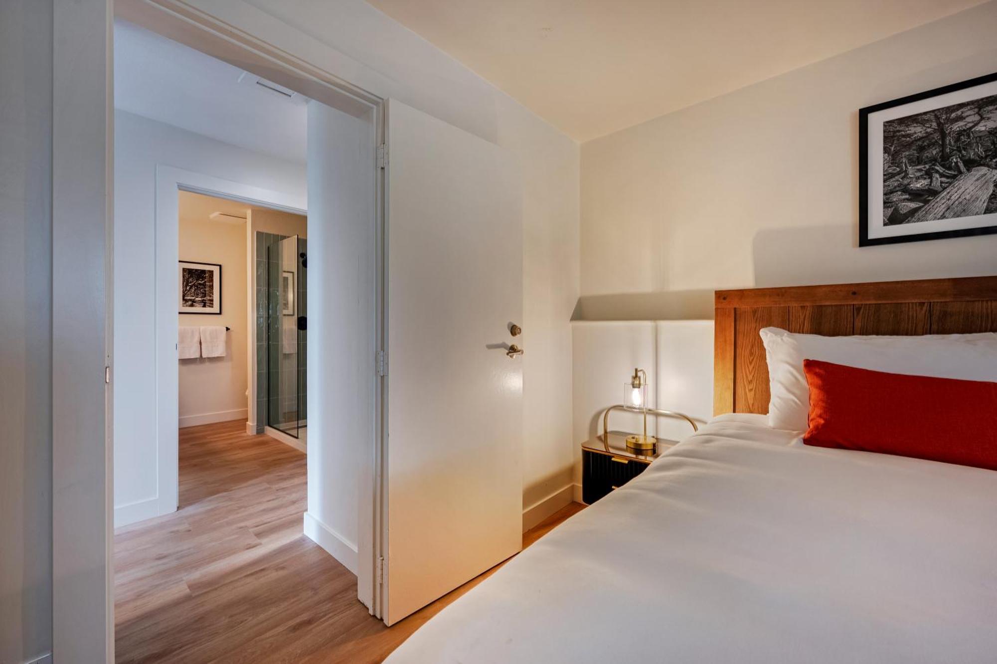 Deluxe Family Suite