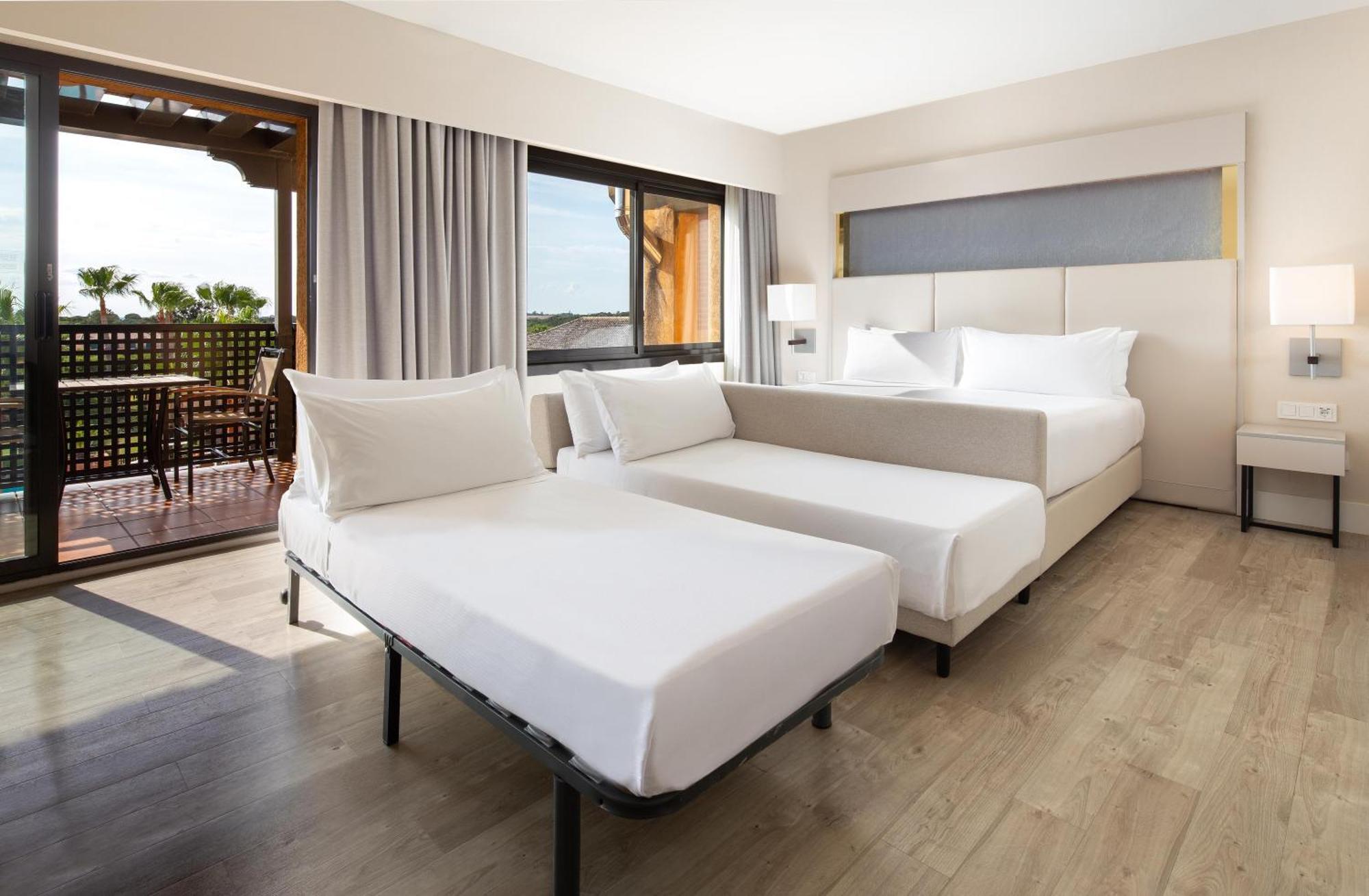 Deluxe Family King Room