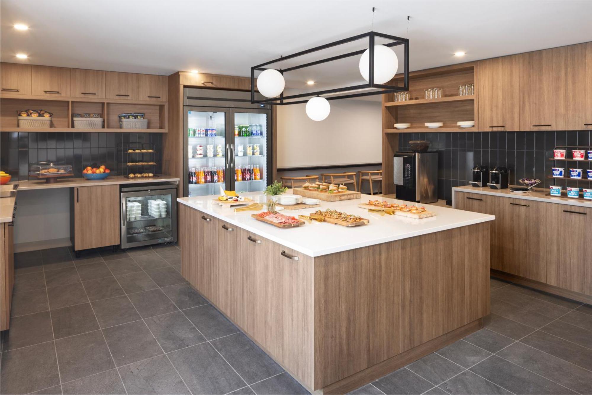 King Room City View Elite Pantry Access
