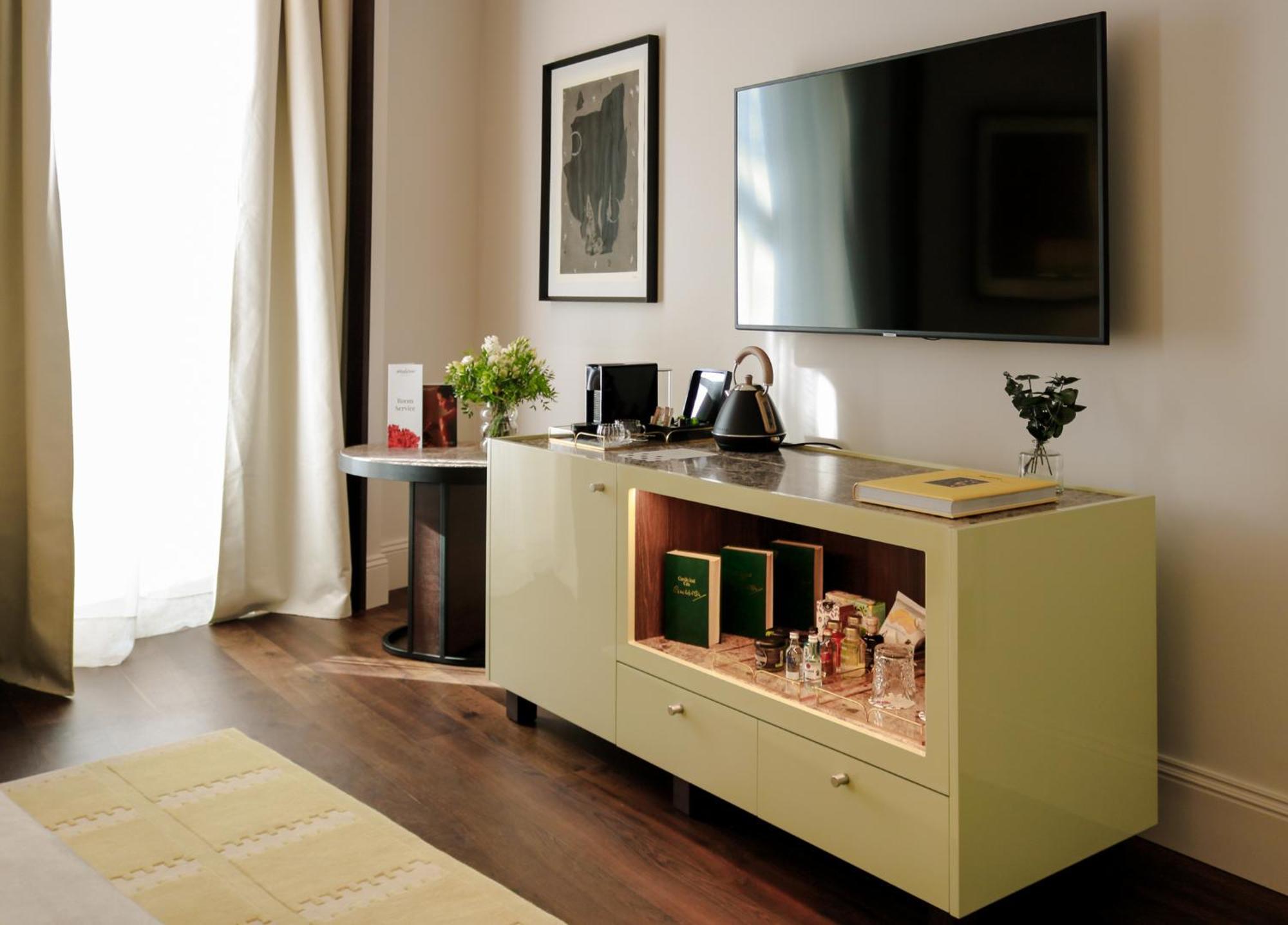 Deluxe Double or Twin Room View