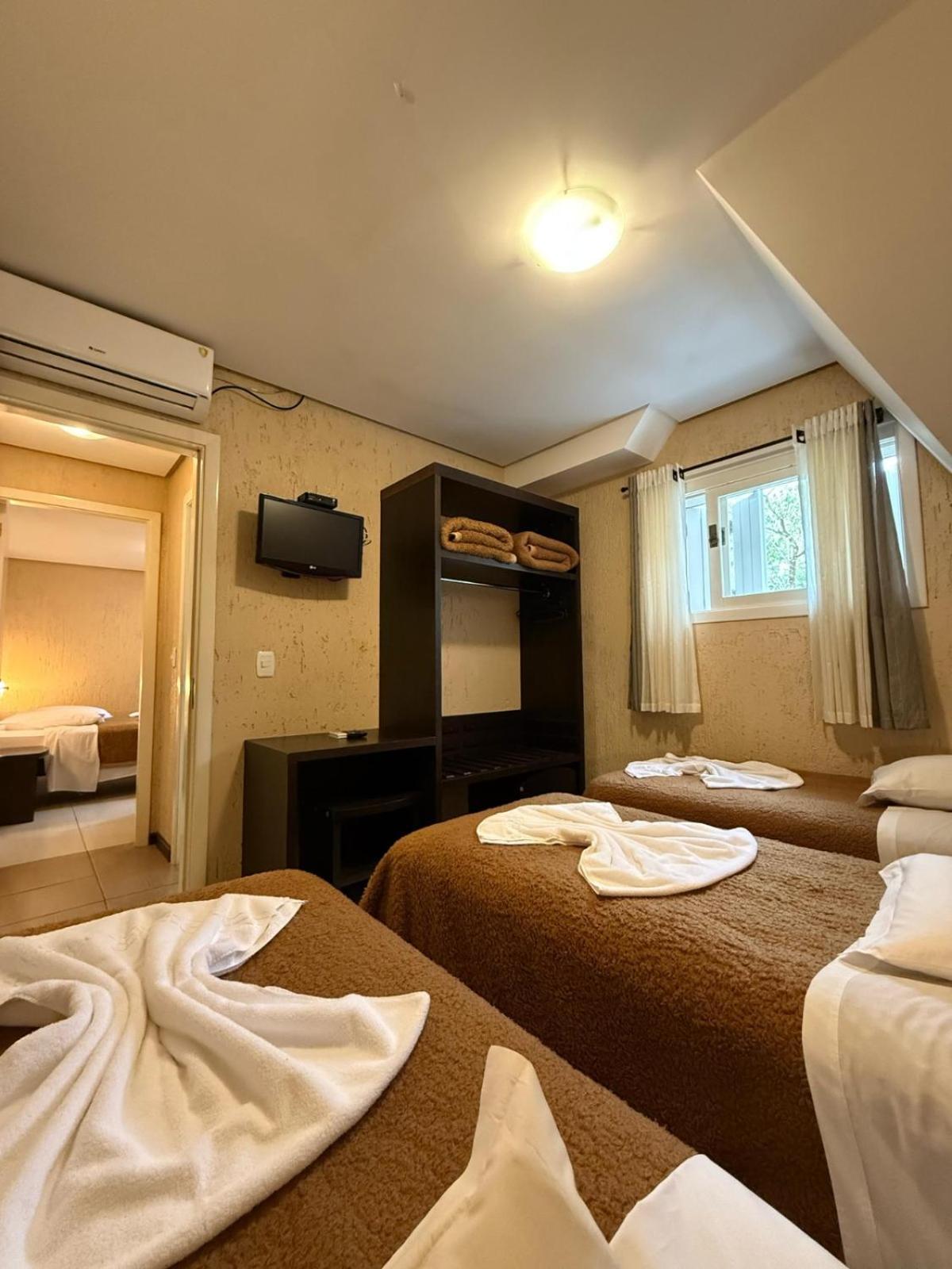 Luxury Triple Room,1765852862:JPEG