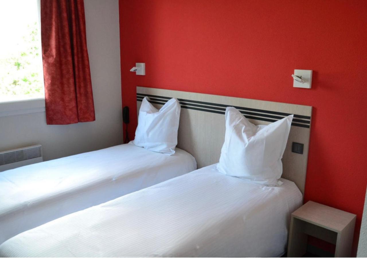 Double or Twin Room Garden View