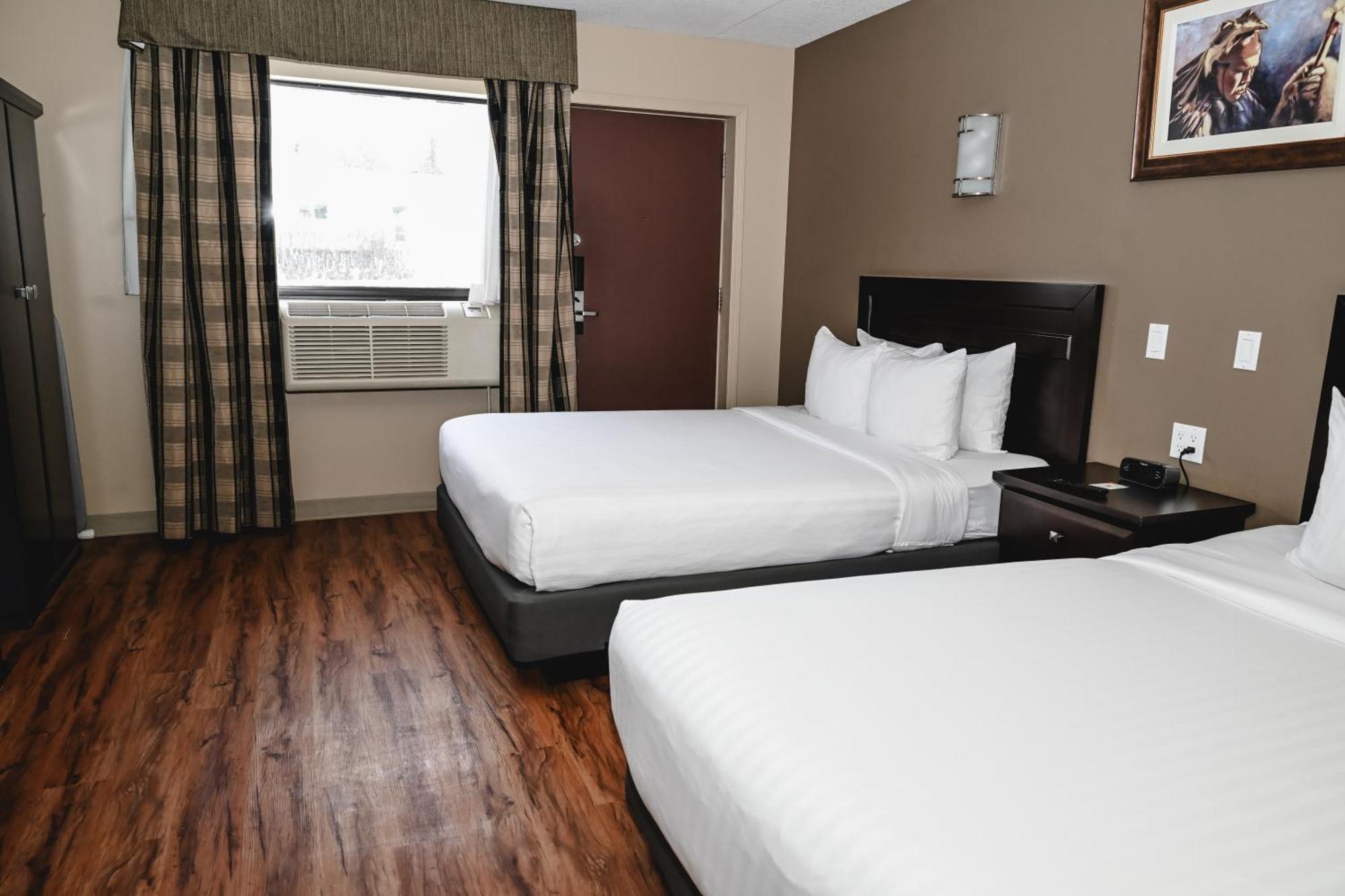 Queen Room Two Queen Beds Non-Smoking