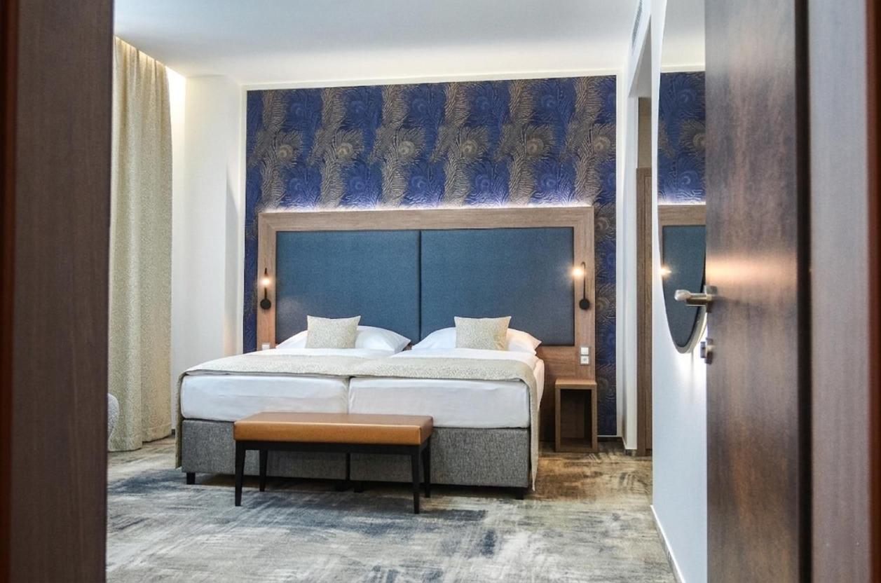 Superior Deluxe Double or Twin Room