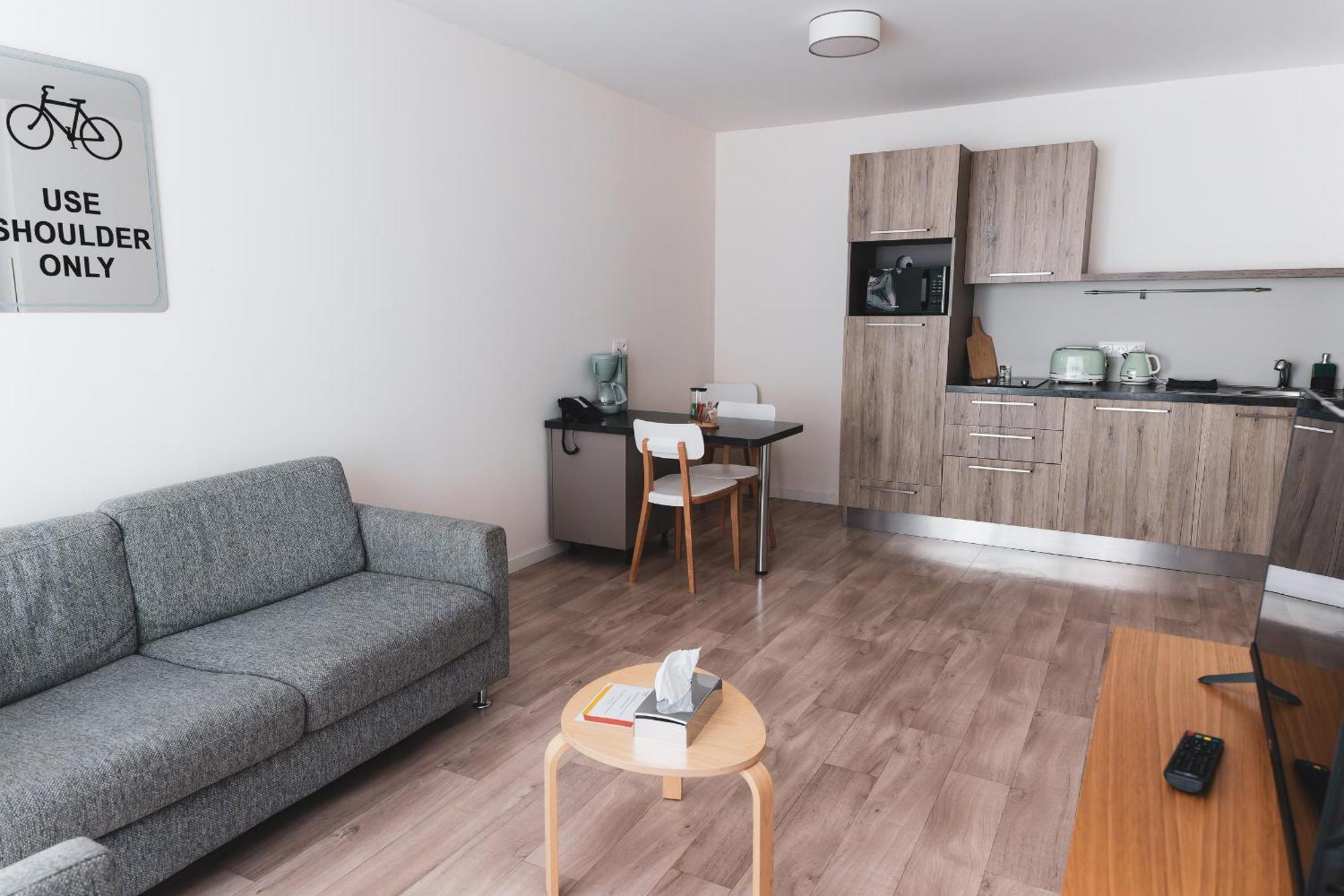 Superior Apartment,1766047852:JPEG