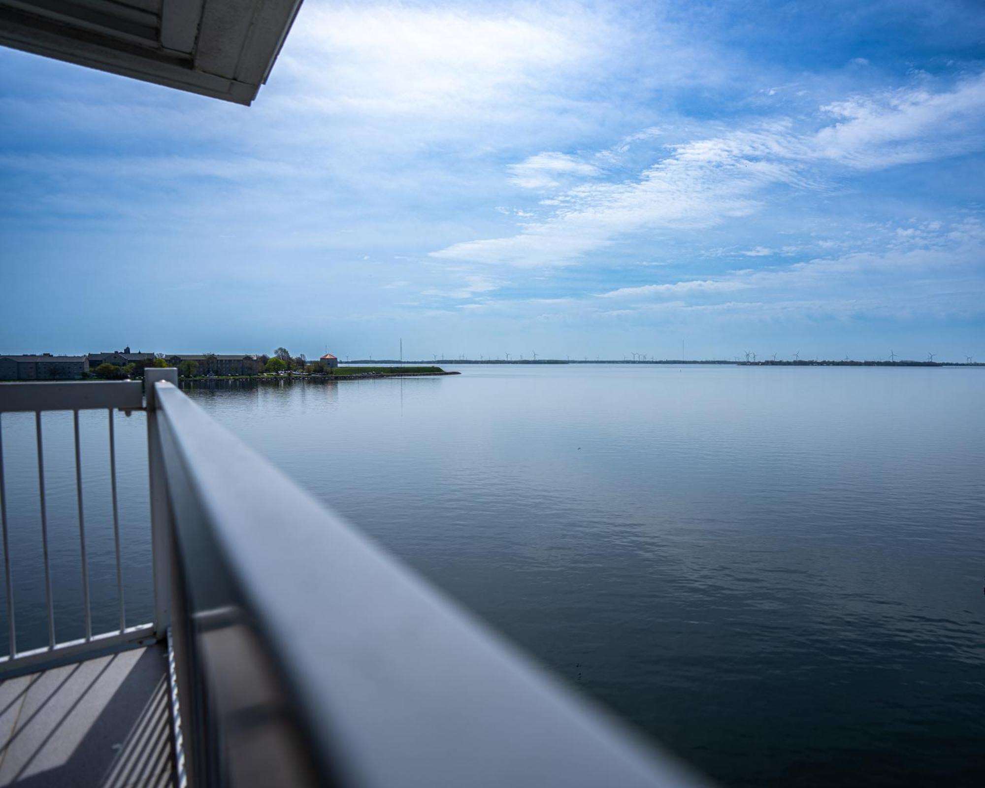 Two Queen Standard Harbour View Balcony