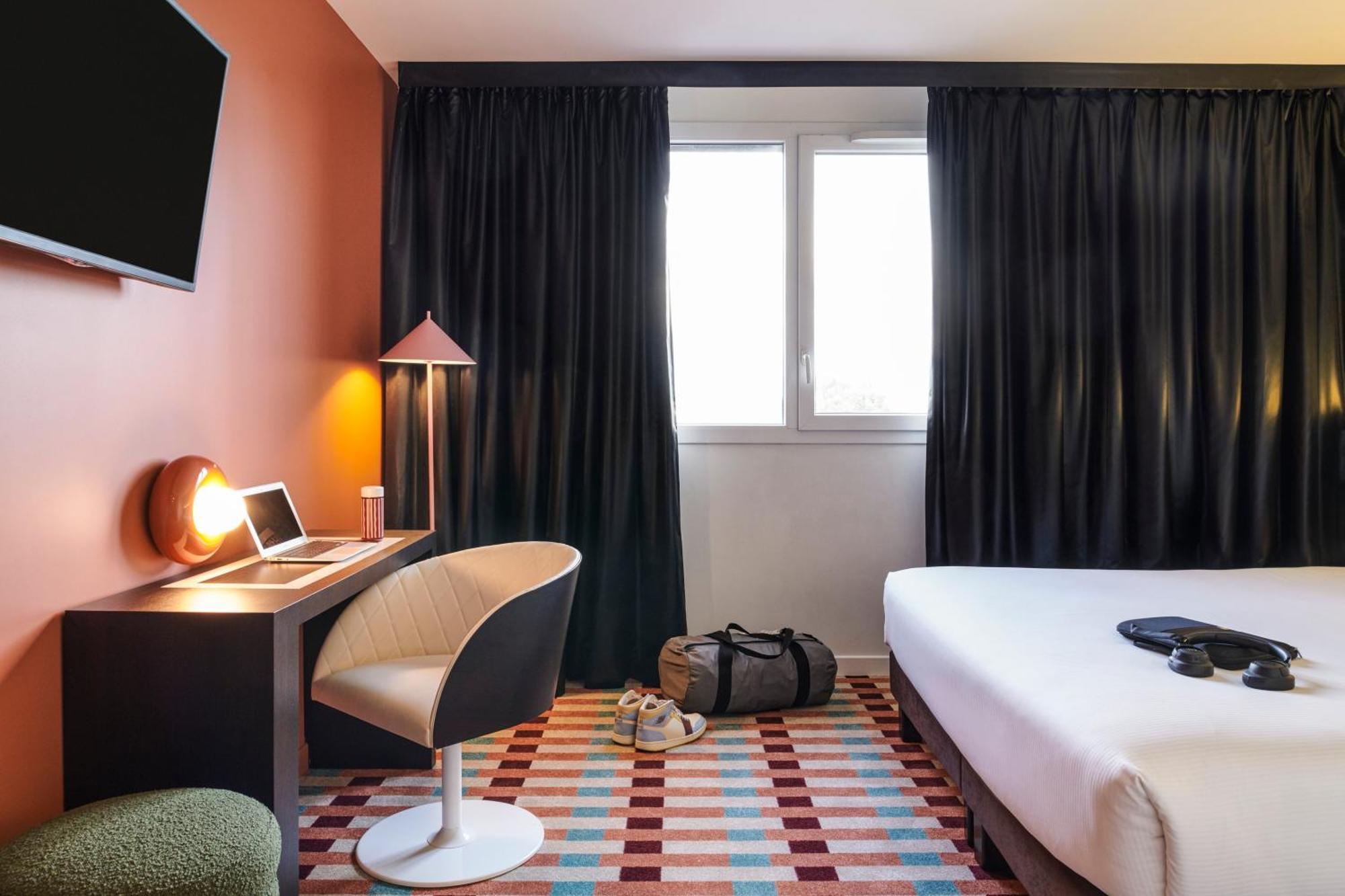 Standard King Room
