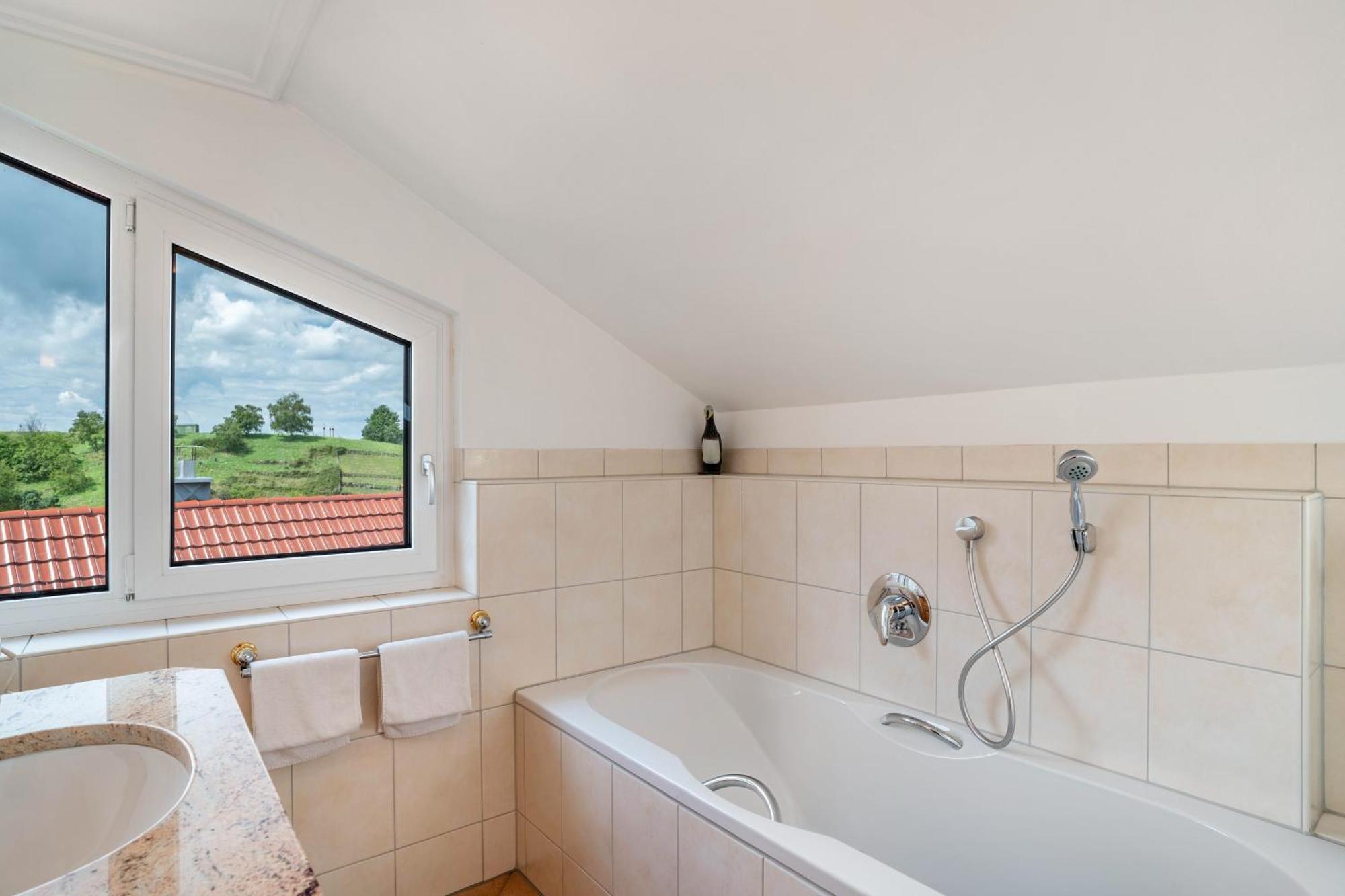 Apartment mit Dusche