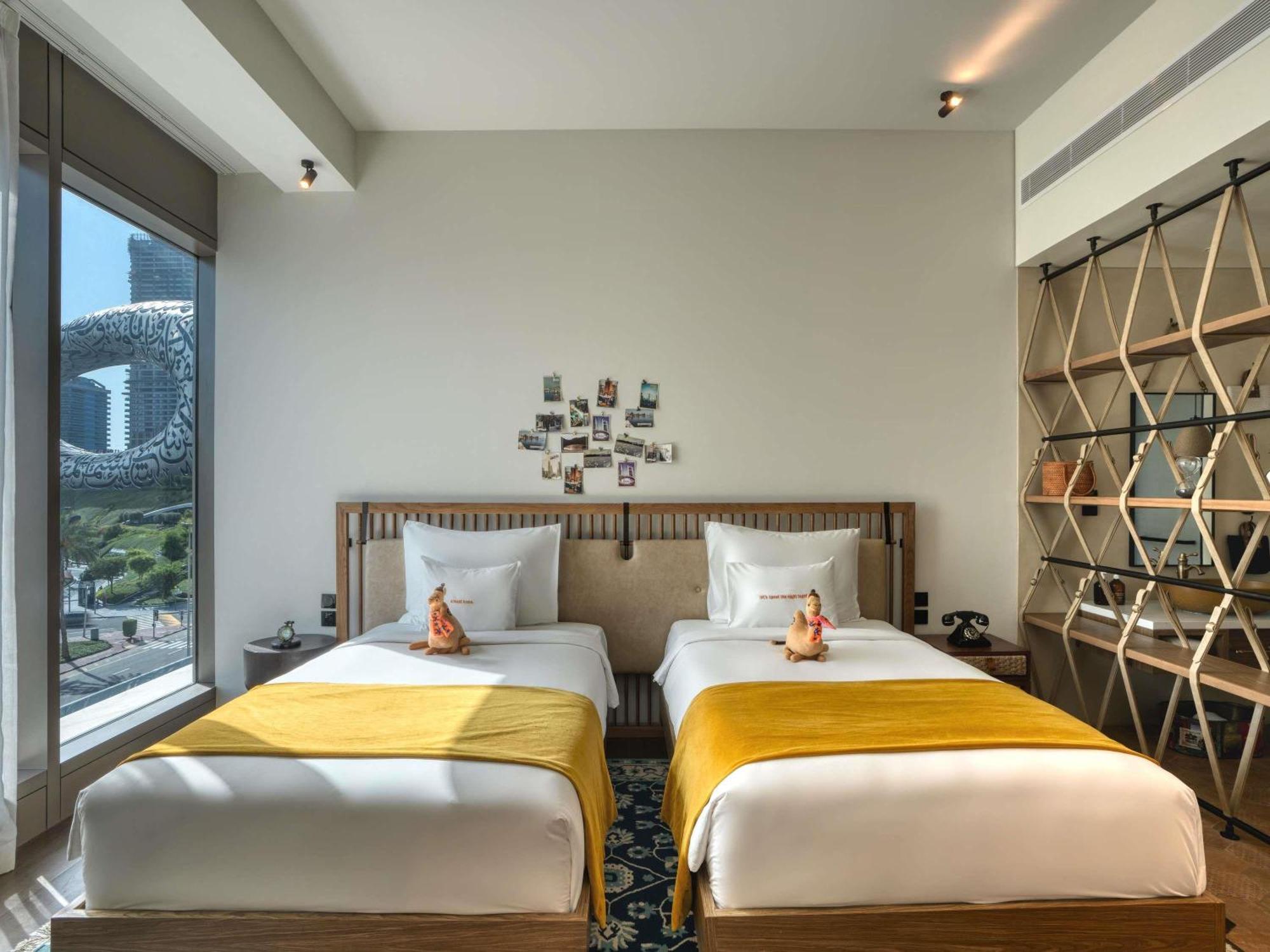 Large Glamping Twin Room Museum View