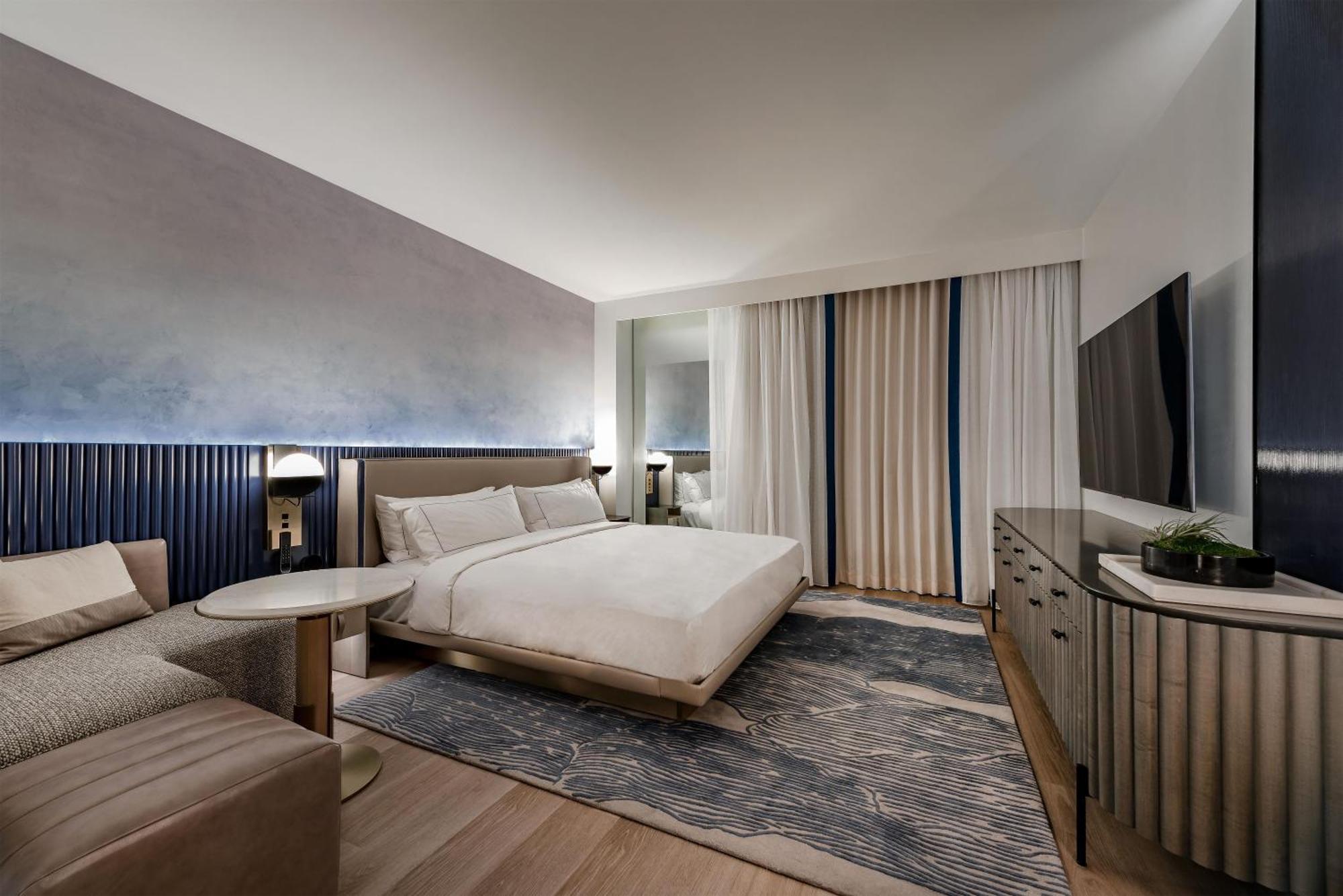 King Room