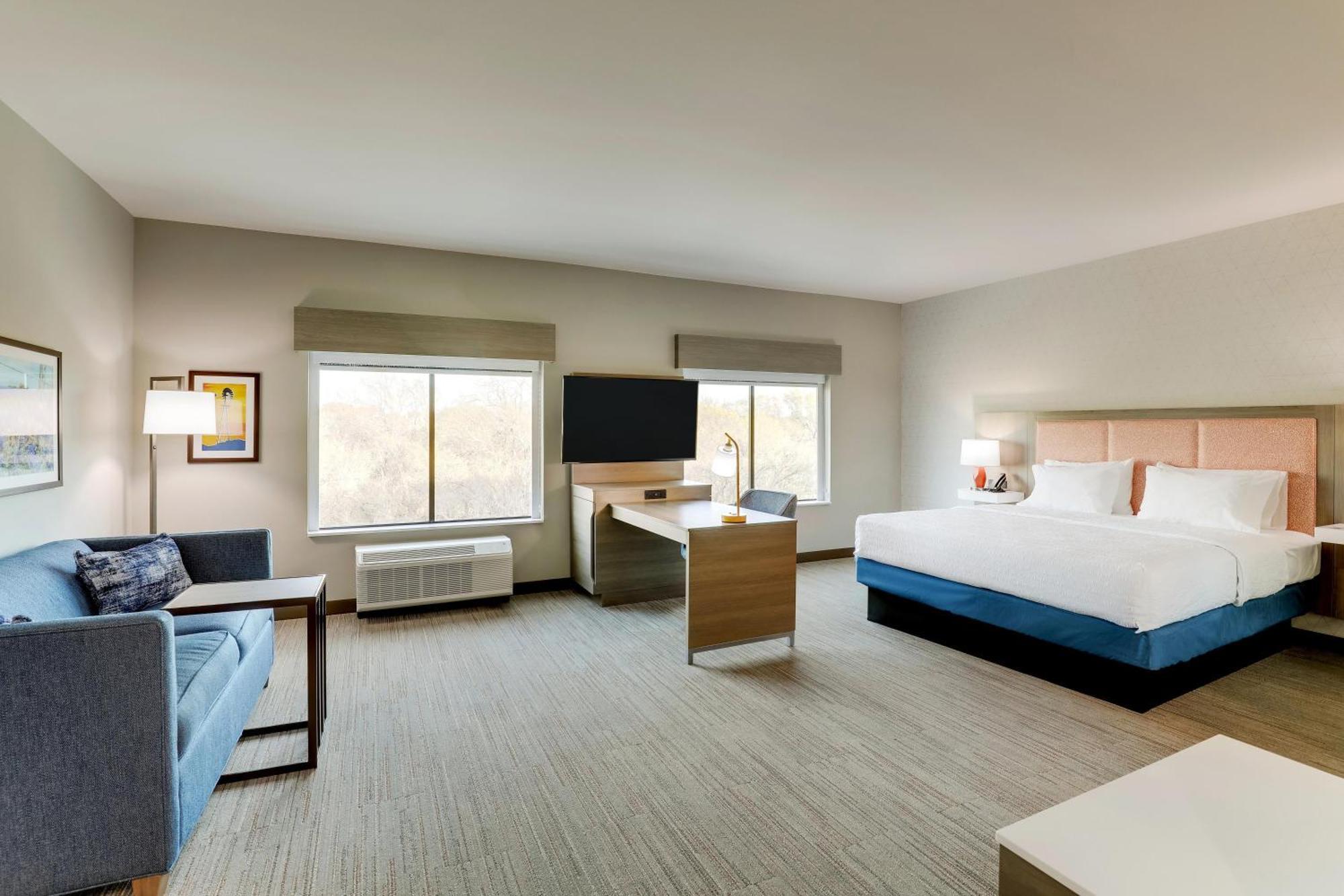 King Studio Suite