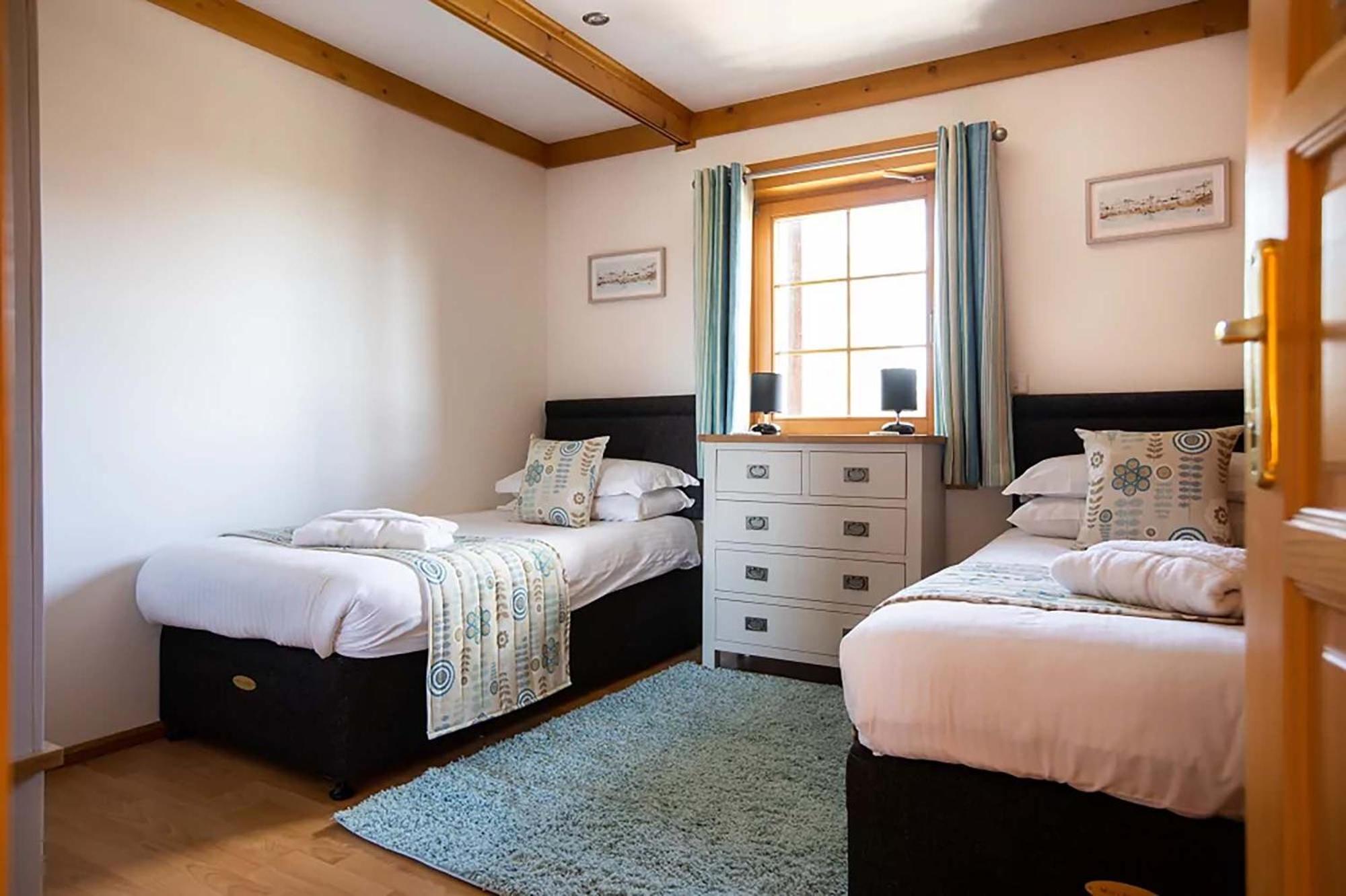 Scandinavian 2 Bedroom Lodge Dog Friendly