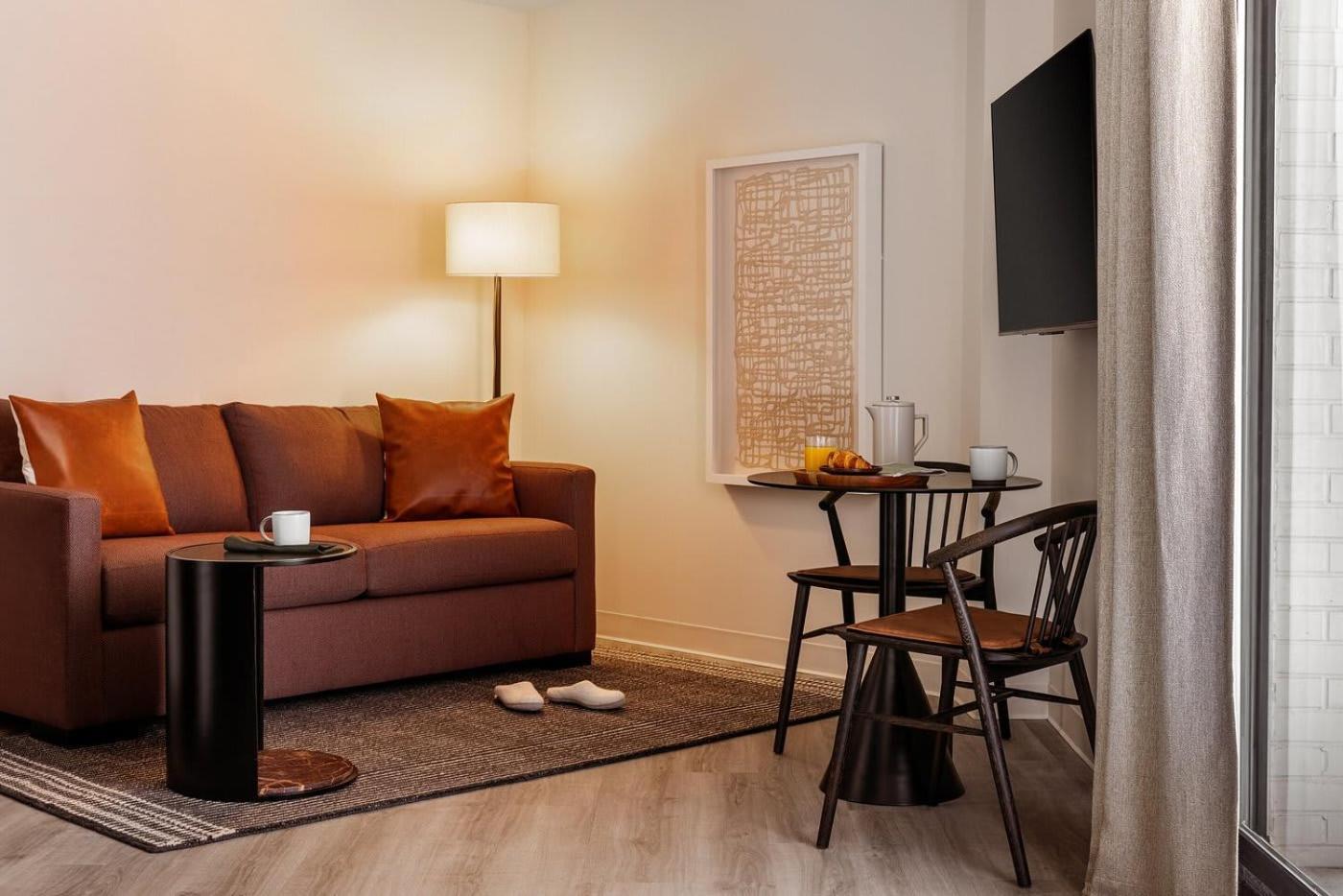 One-Bedroom Apartment
