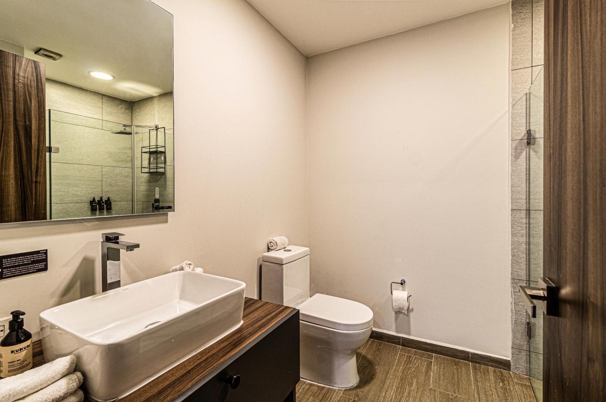 Deluxe one bedroom apartment terrace Ground Floor