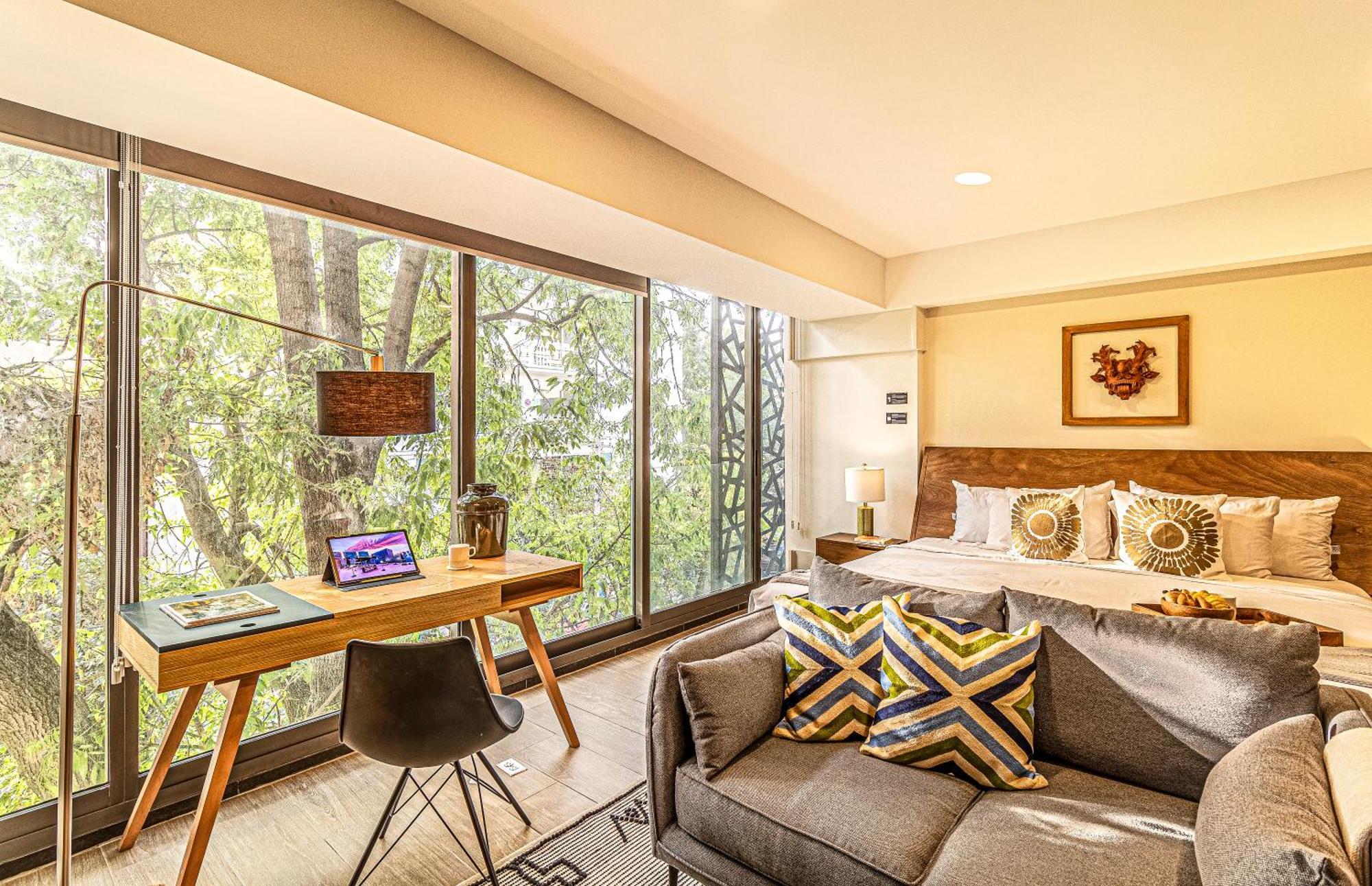 Studio Apartment city view
