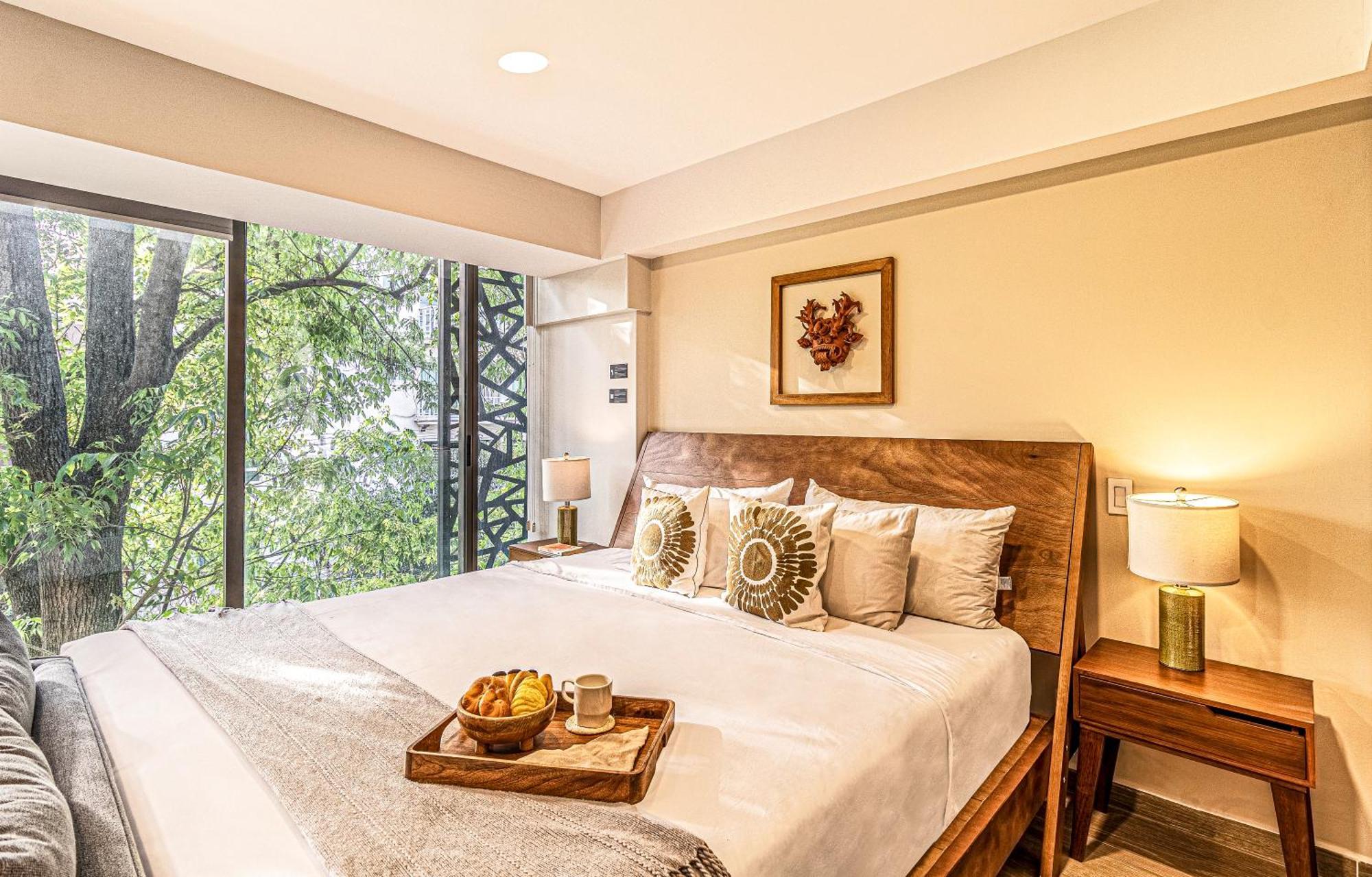 Studio Apartment city view
