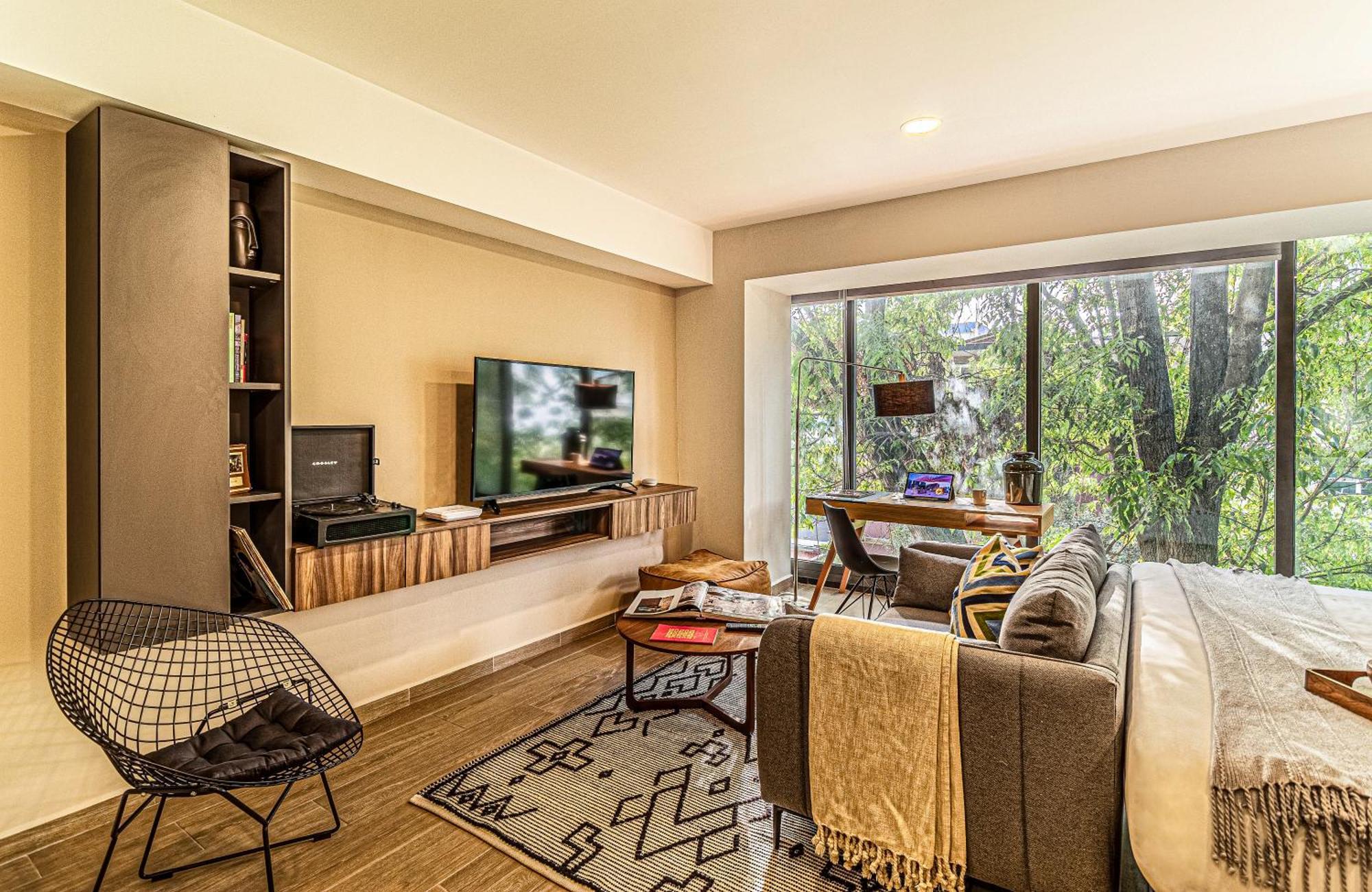 Studio Apartment city view