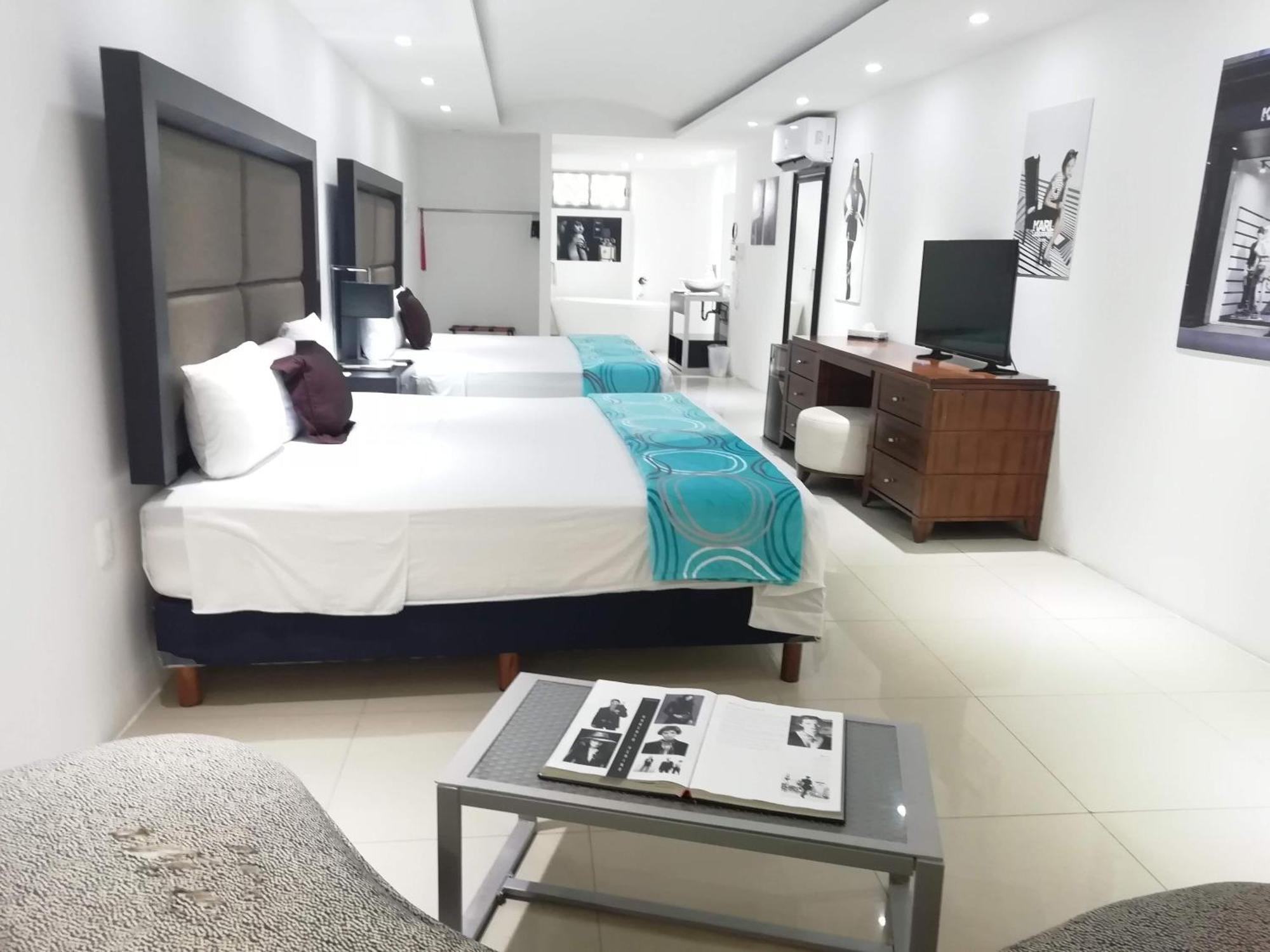 Queen Room Two Queen Beds