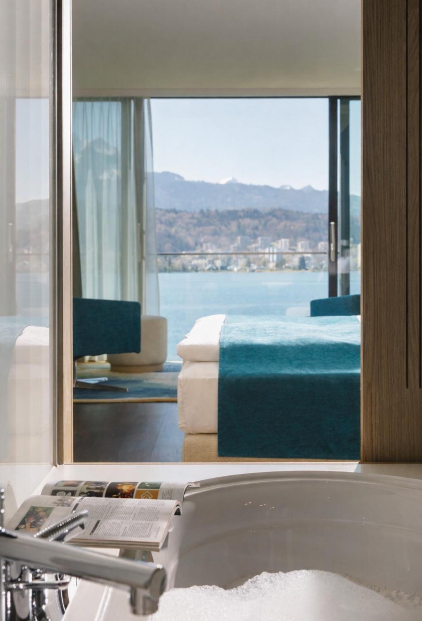 Lake View Deluxe