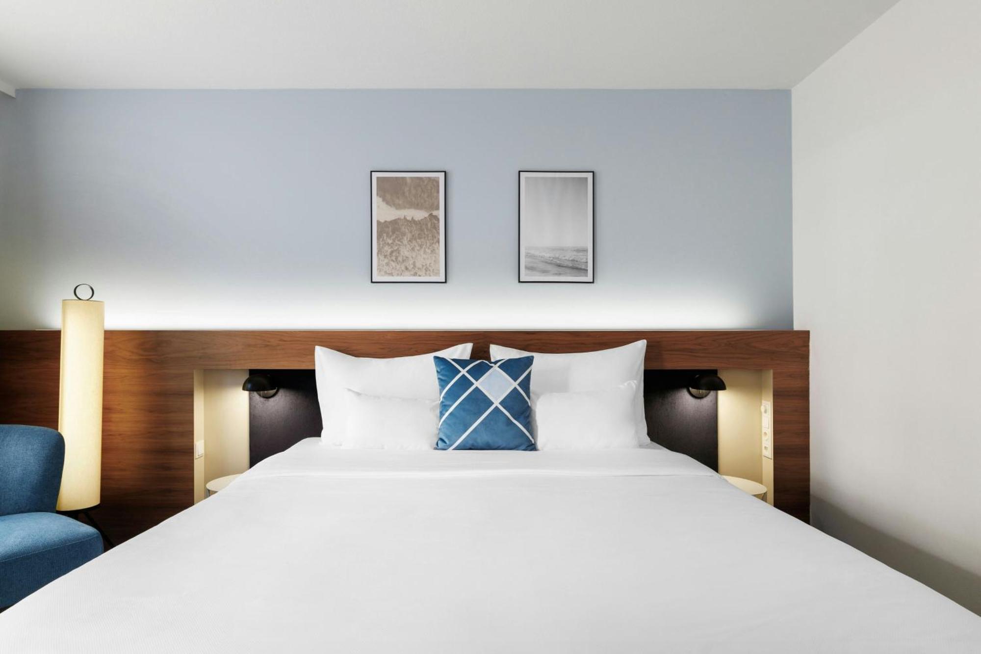 Standard Queen Guest Room