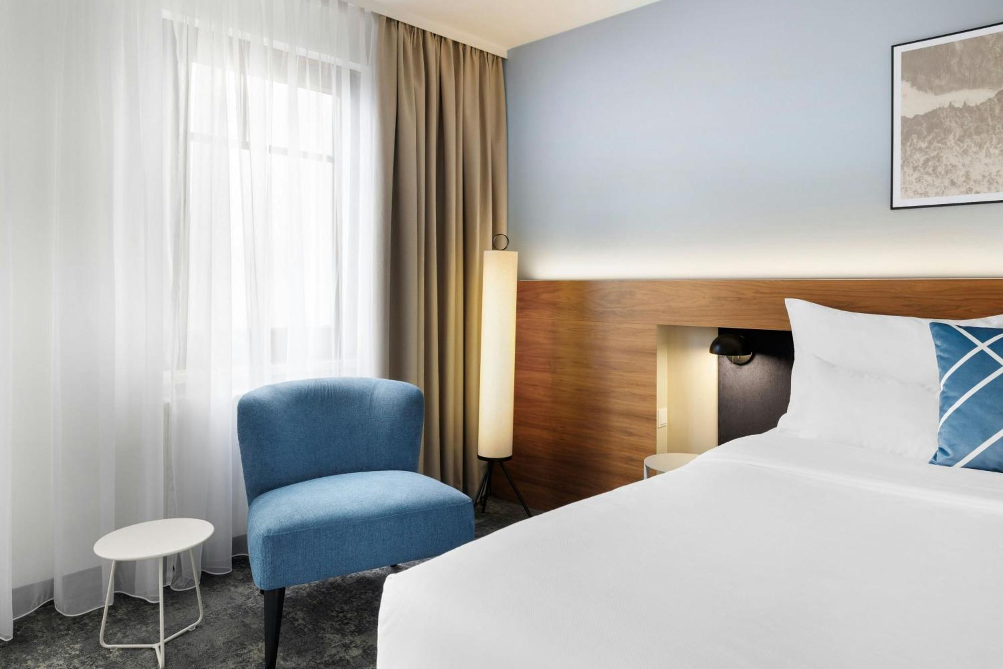 Standard Queen Guest Room