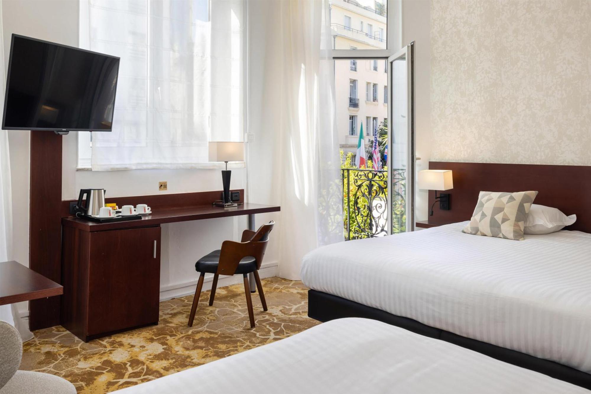 Prestige Room
