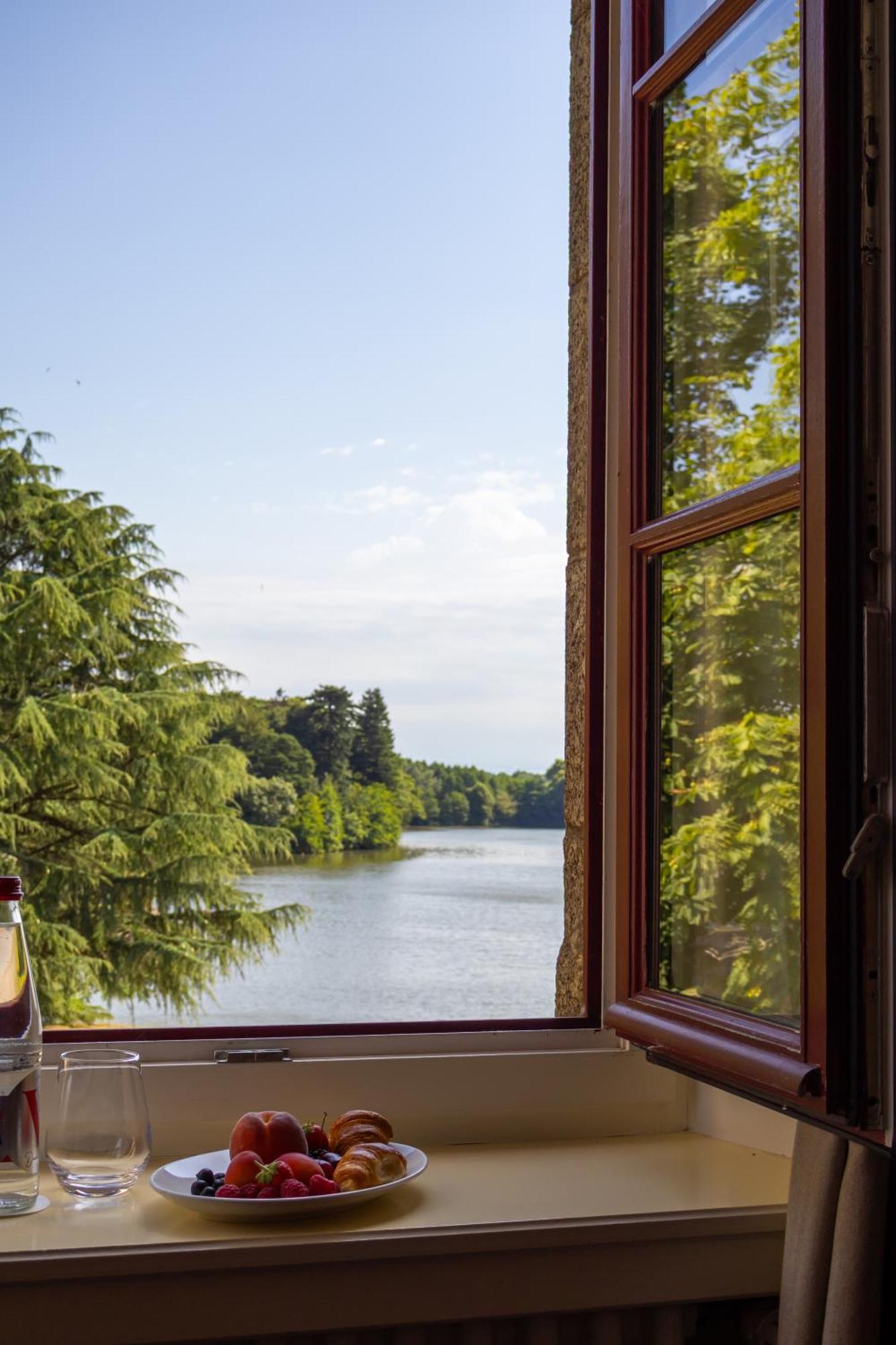 Double Room Lake View