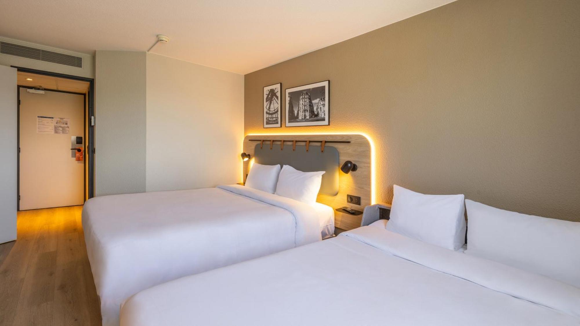 Standard Room 1 Queen Bed 1 Sofa Bed Double