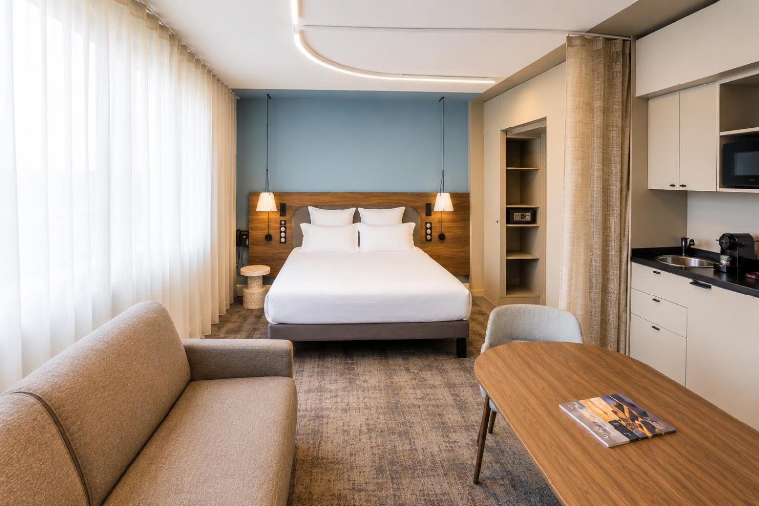 Superior Suite Double Bed Double Sofa Bed