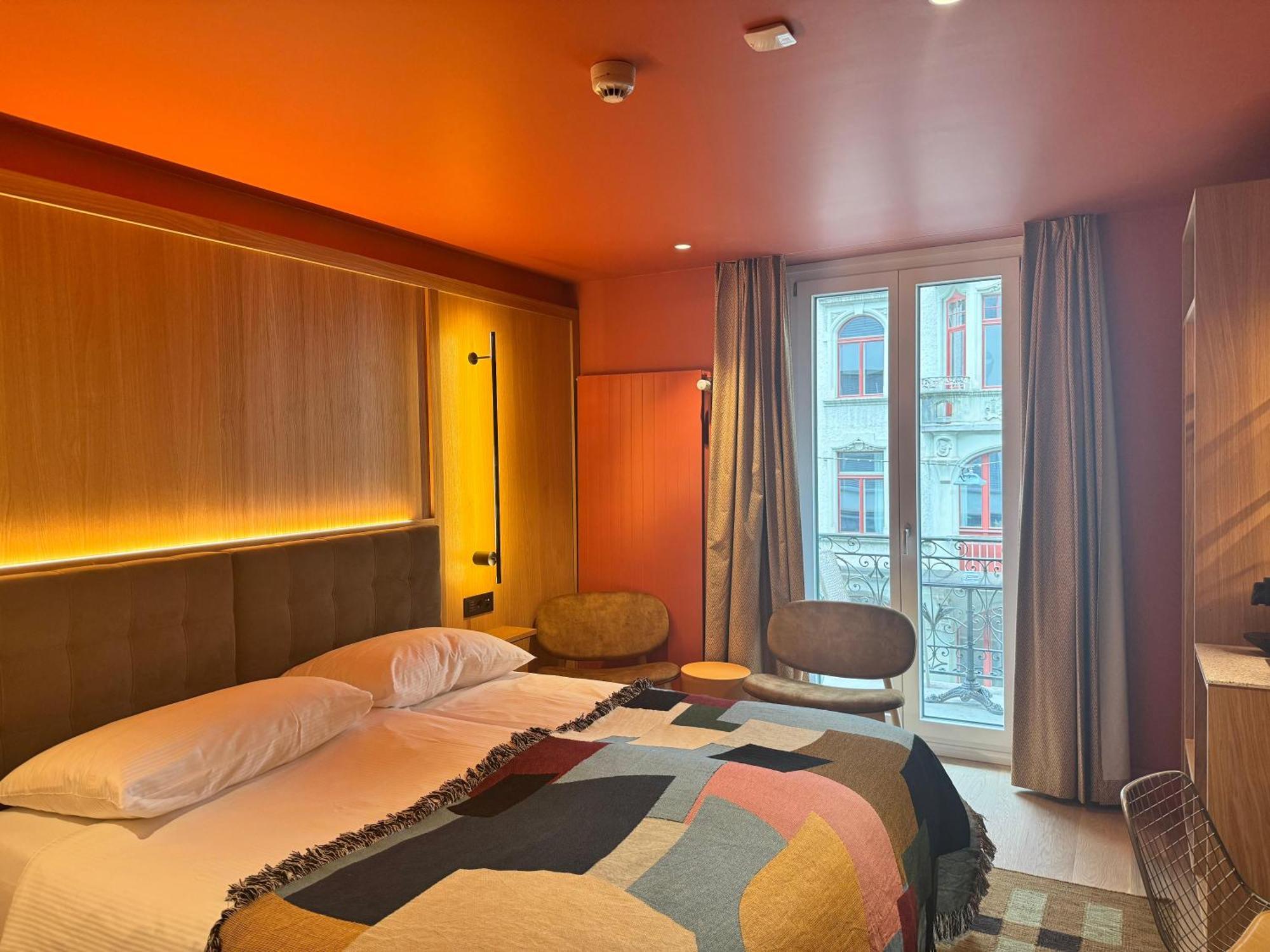 Urban Comfort Room
