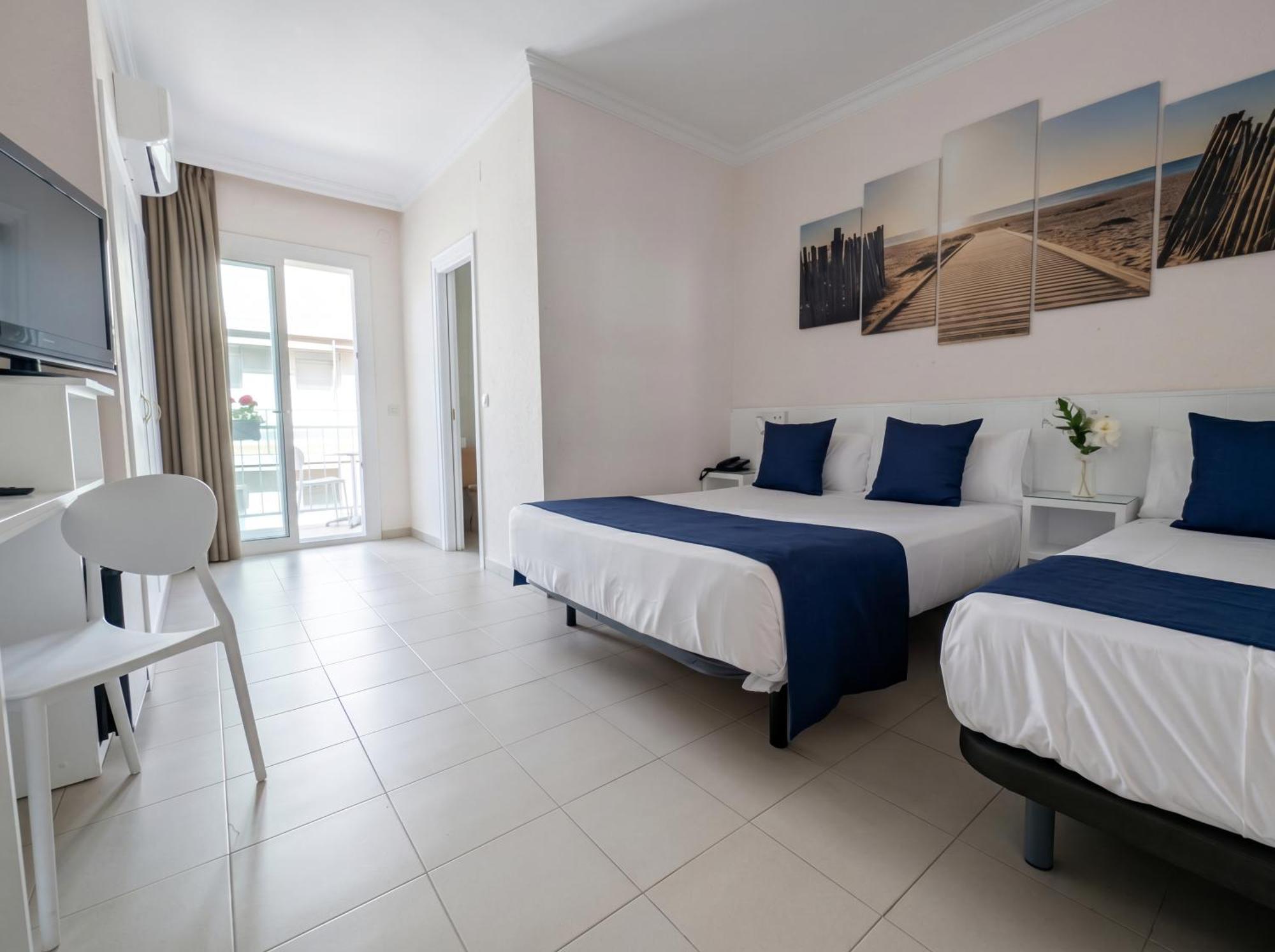 Triple Room Balcony