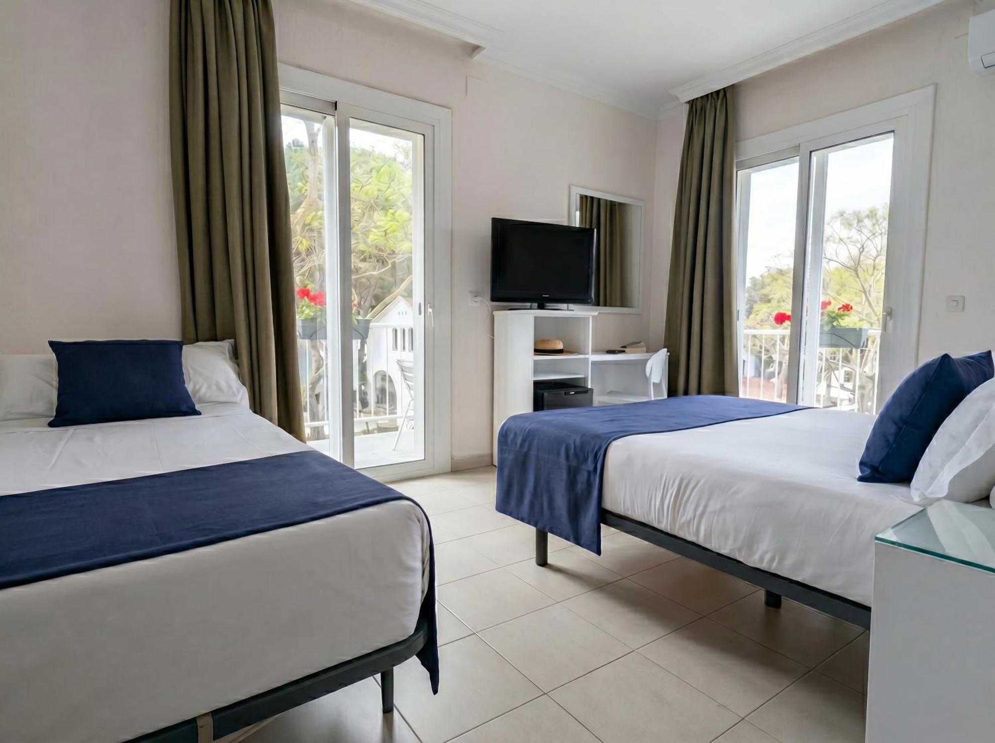 Triple Room Balcony