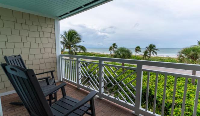 Gulf view Two Queen Beds