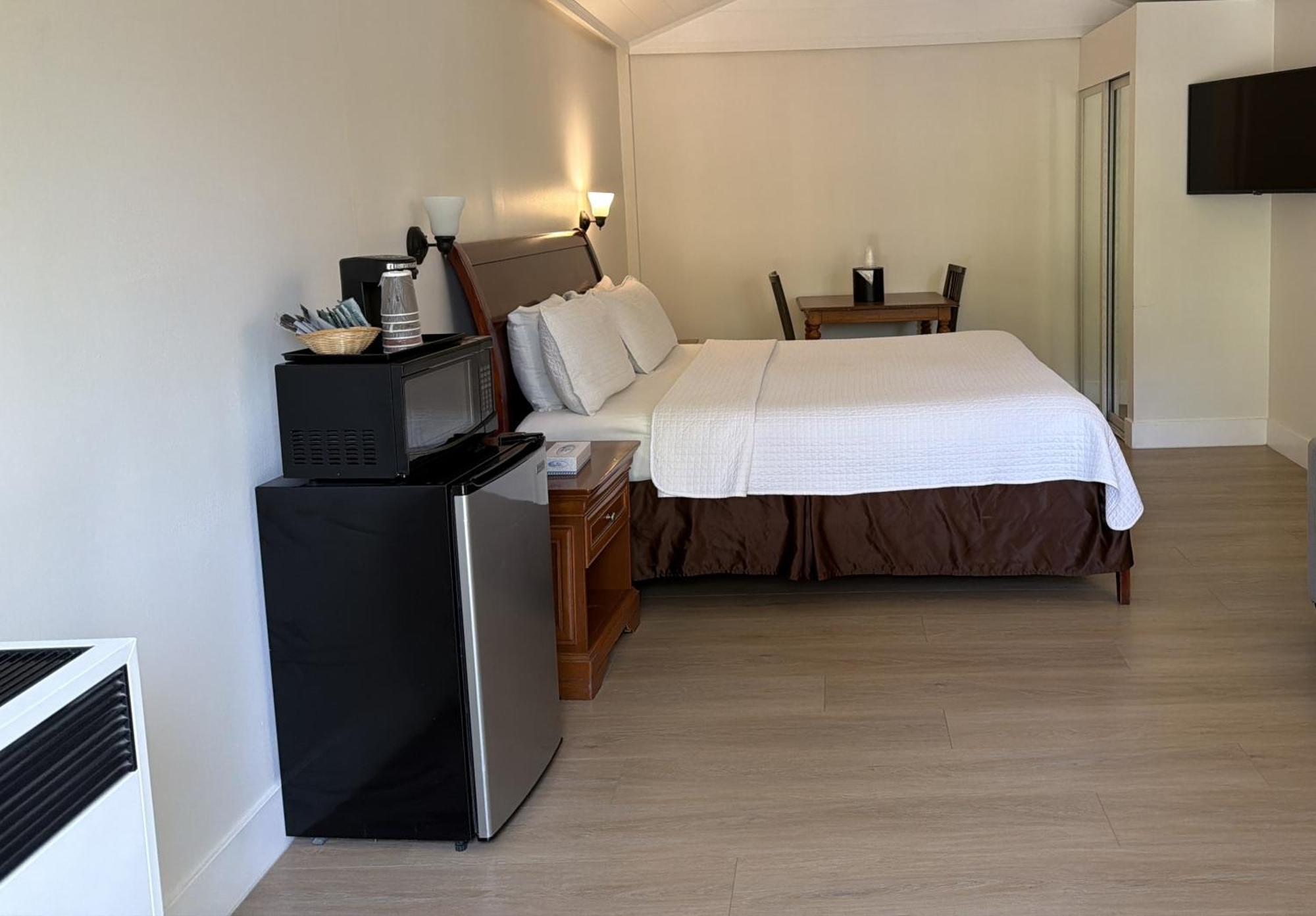 One-Bedroom King Cottage,1769543670:JPEG