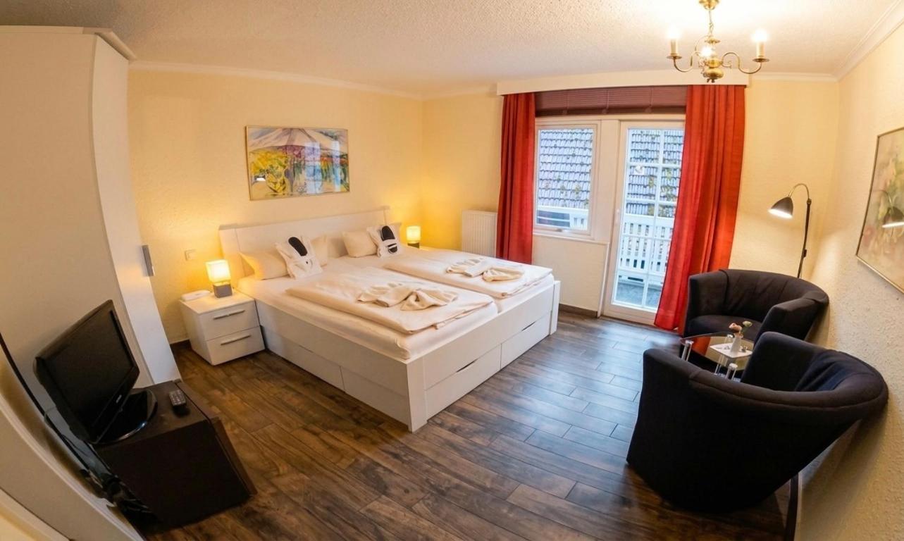 Kleines Doppelzimmer mit Balkon